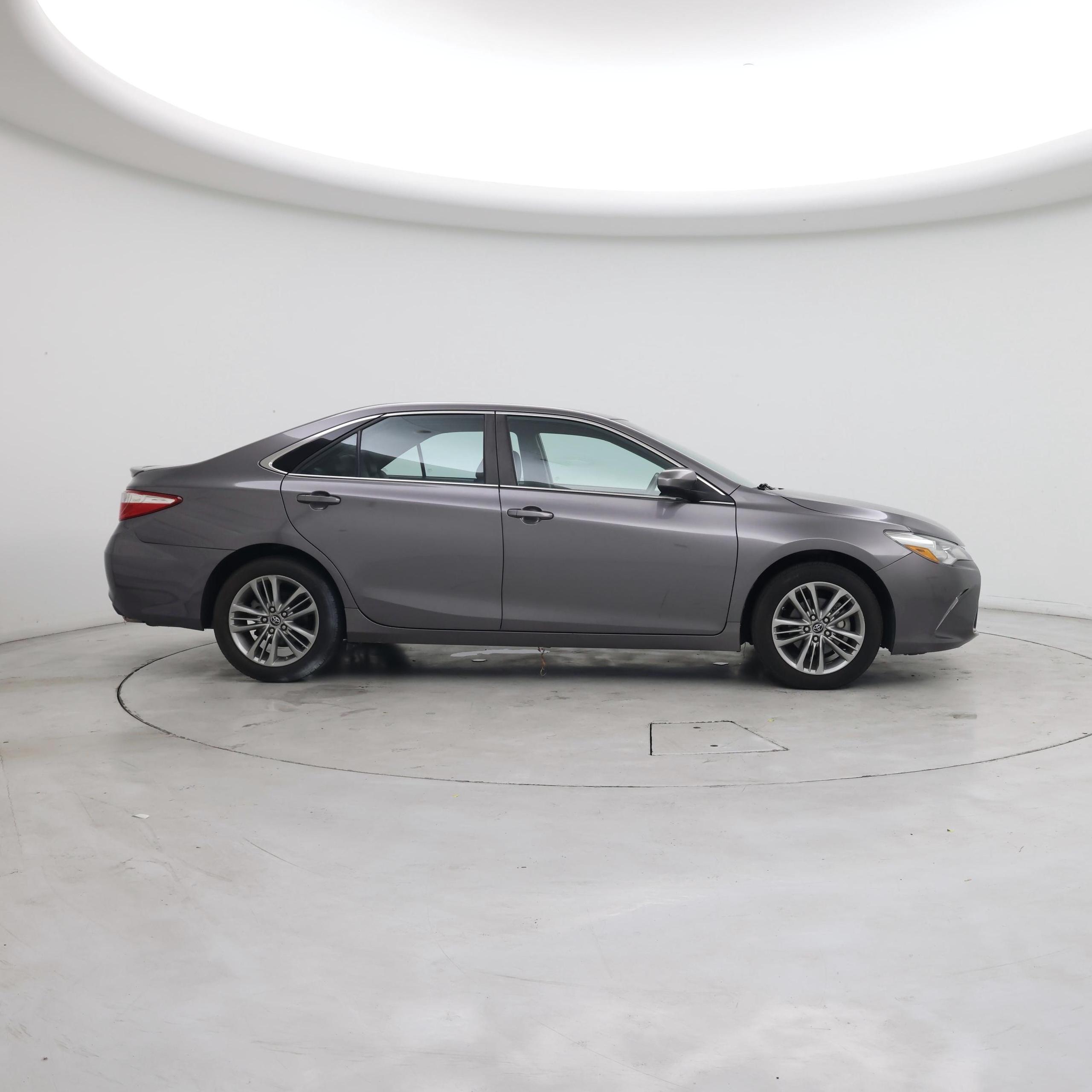 Thumbnail: 2016 Toyota Camry - 7