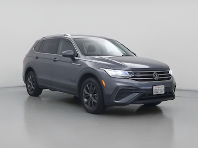 Gray 2022 Volkswagen Tiguan SE