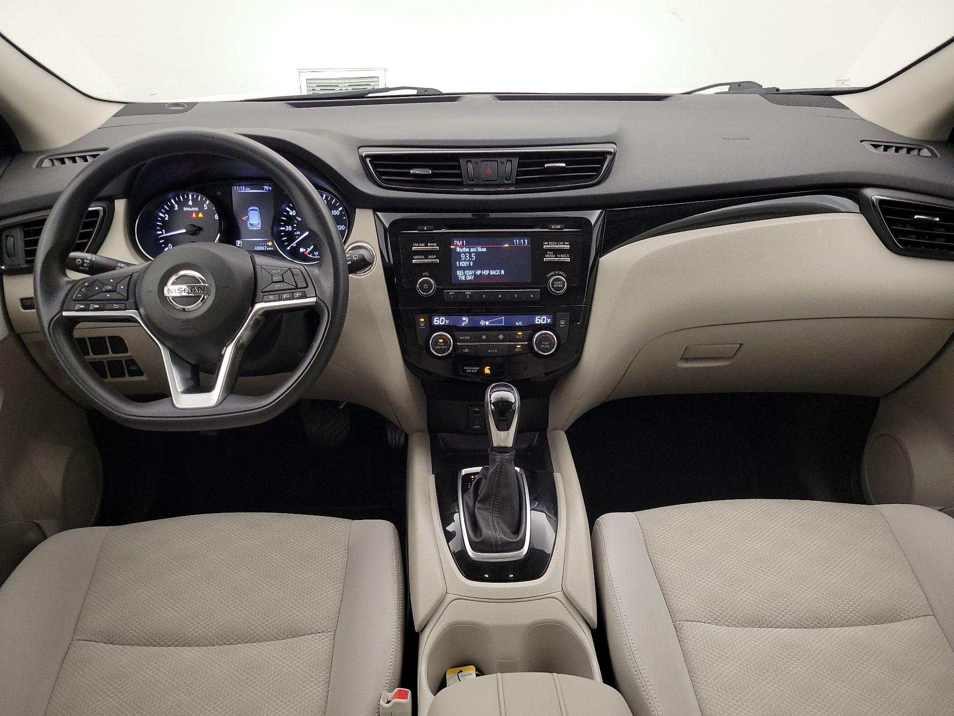 Thumbnail: 2018 Nissan Rogue Sport - 9