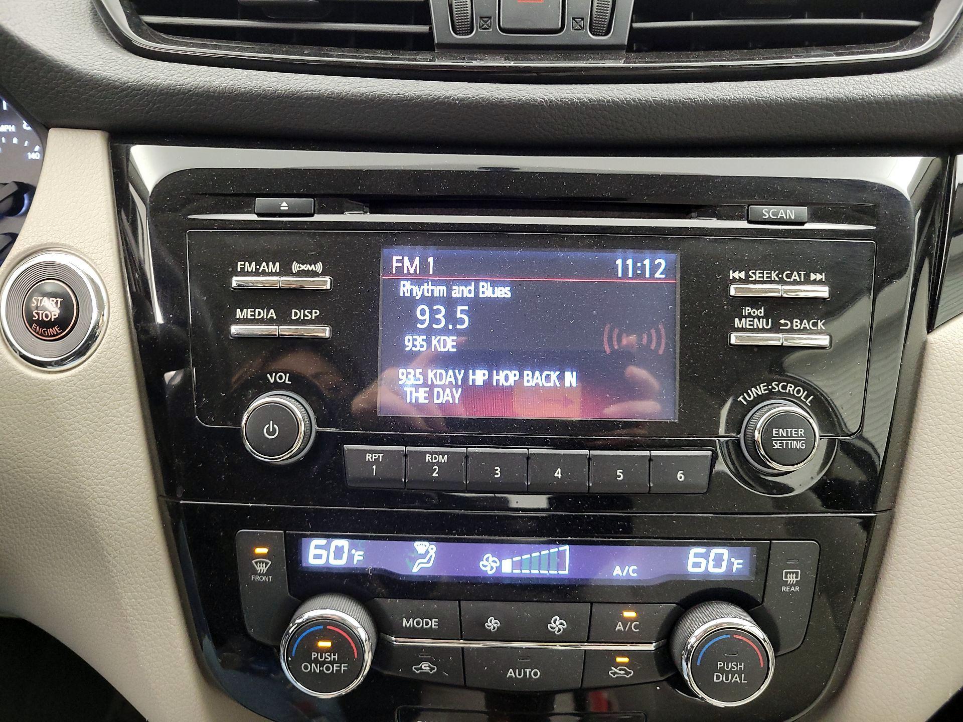 Thumbnail: 2018 Nissan Rogue Sport - 15