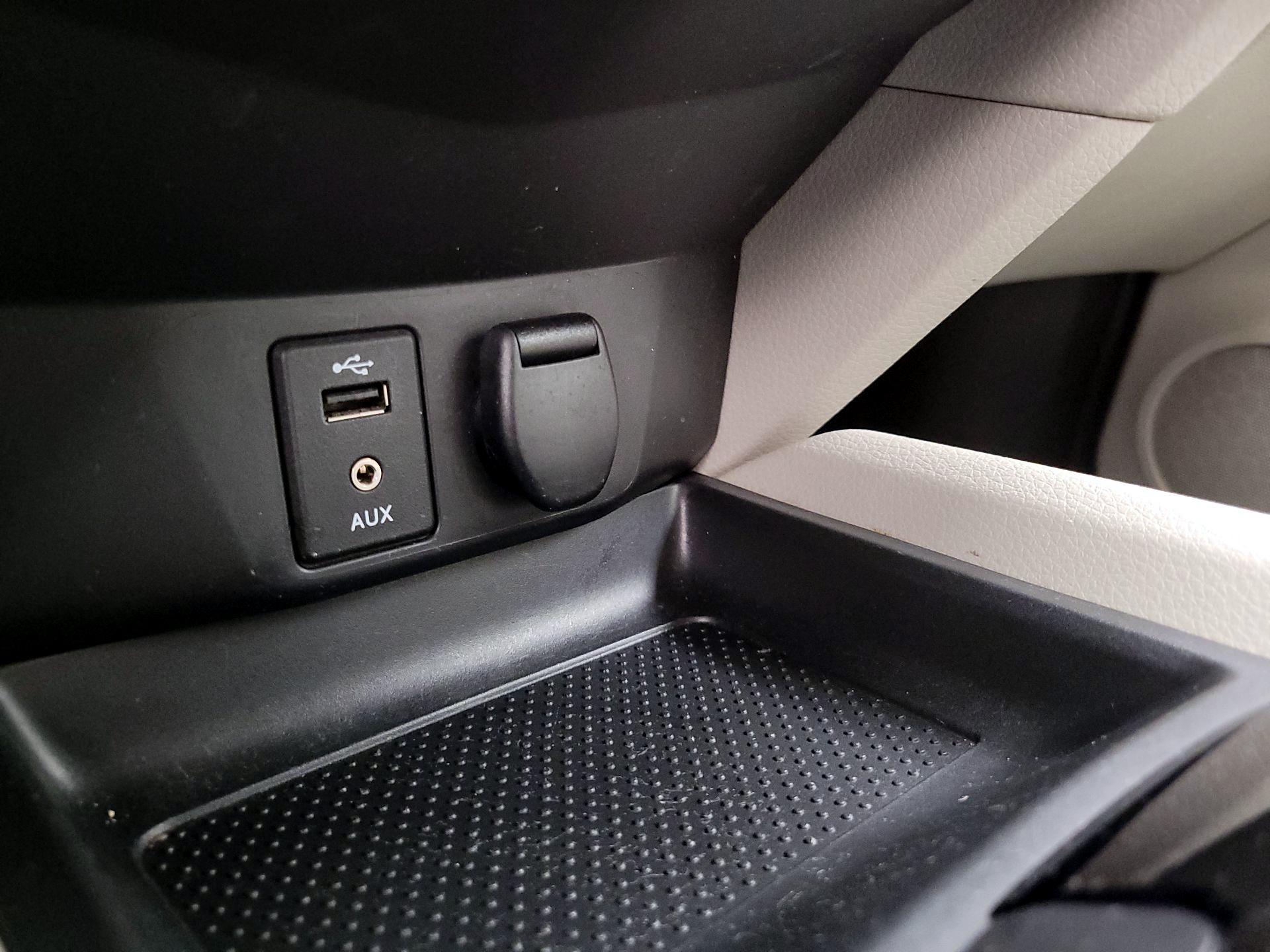 Thumbnail: 2018 Nissan Rogue Sport - 18