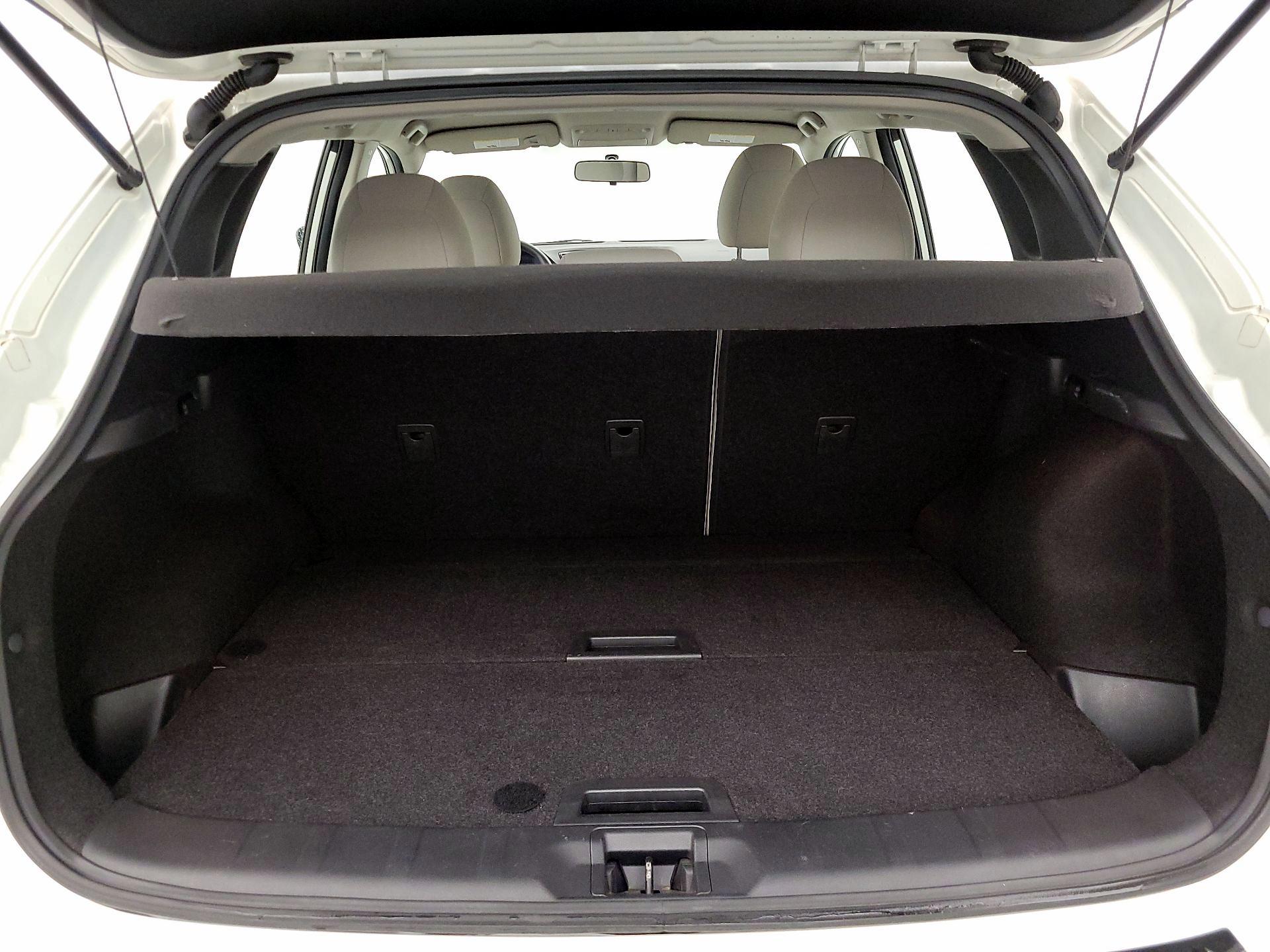 Thumbnail: 2018 Nissan Rogue Sport - 20