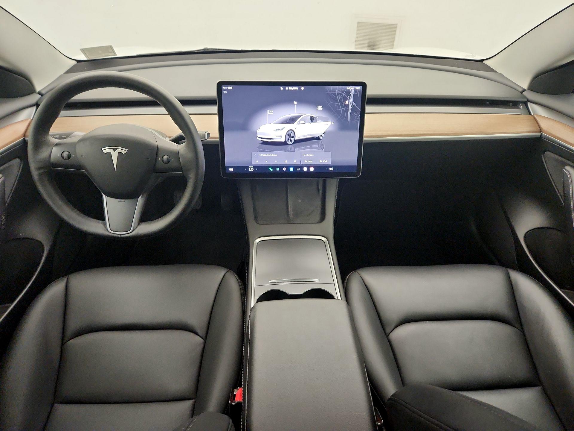 Thumbnail: 2023 Tesla Model 3 - 9