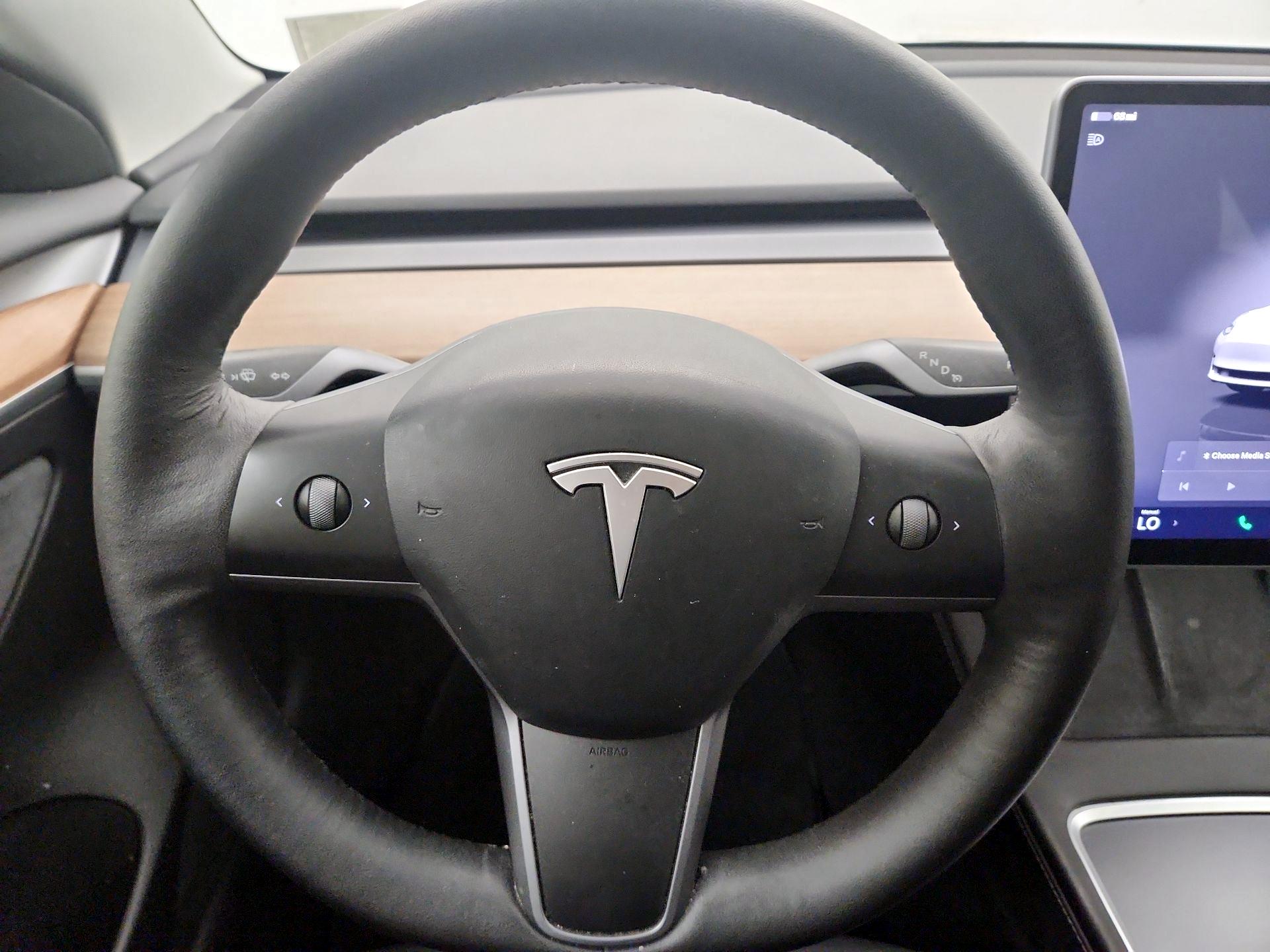 Thumbnail: 2023 Tesla Model 3 - 10