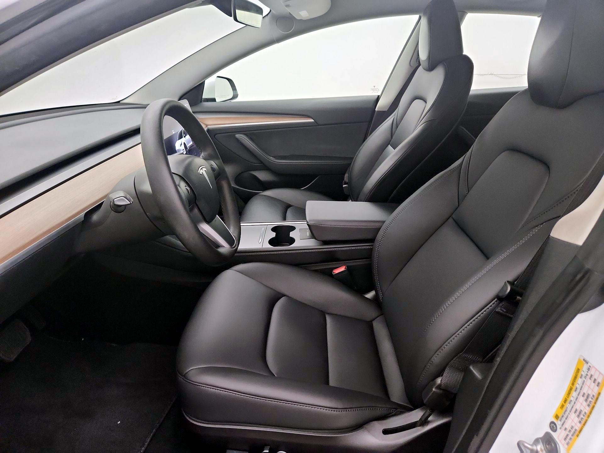 Thumbnail: 2023 Tesla Model 3 - 11