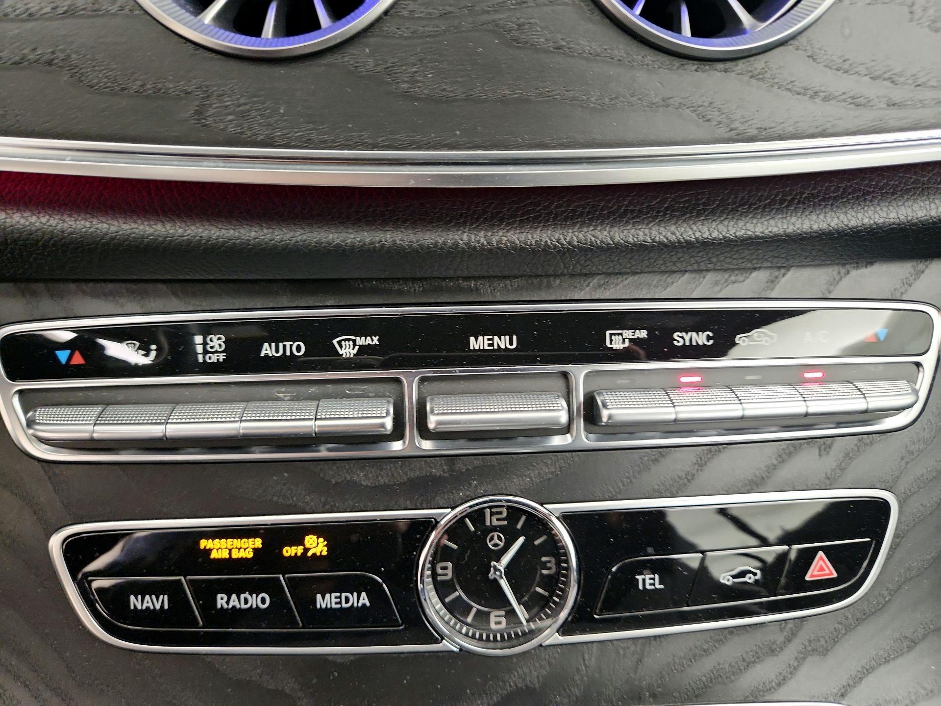 Thumbnail: 2019 Mercedes-Benz E-Class - 17