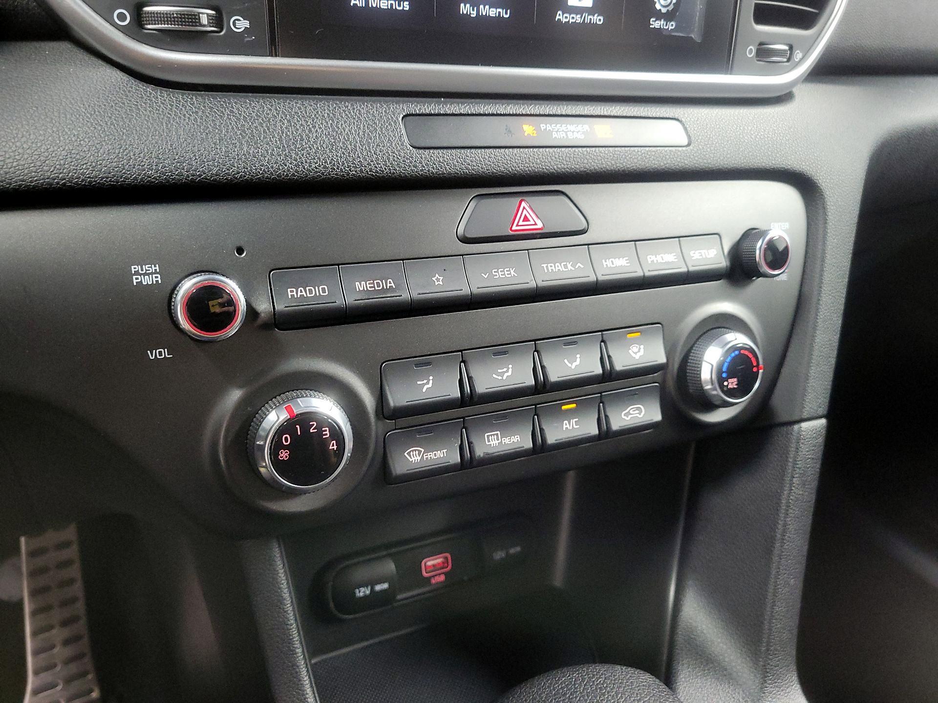 Thumbnail: 2020 Kia Sportage - 16