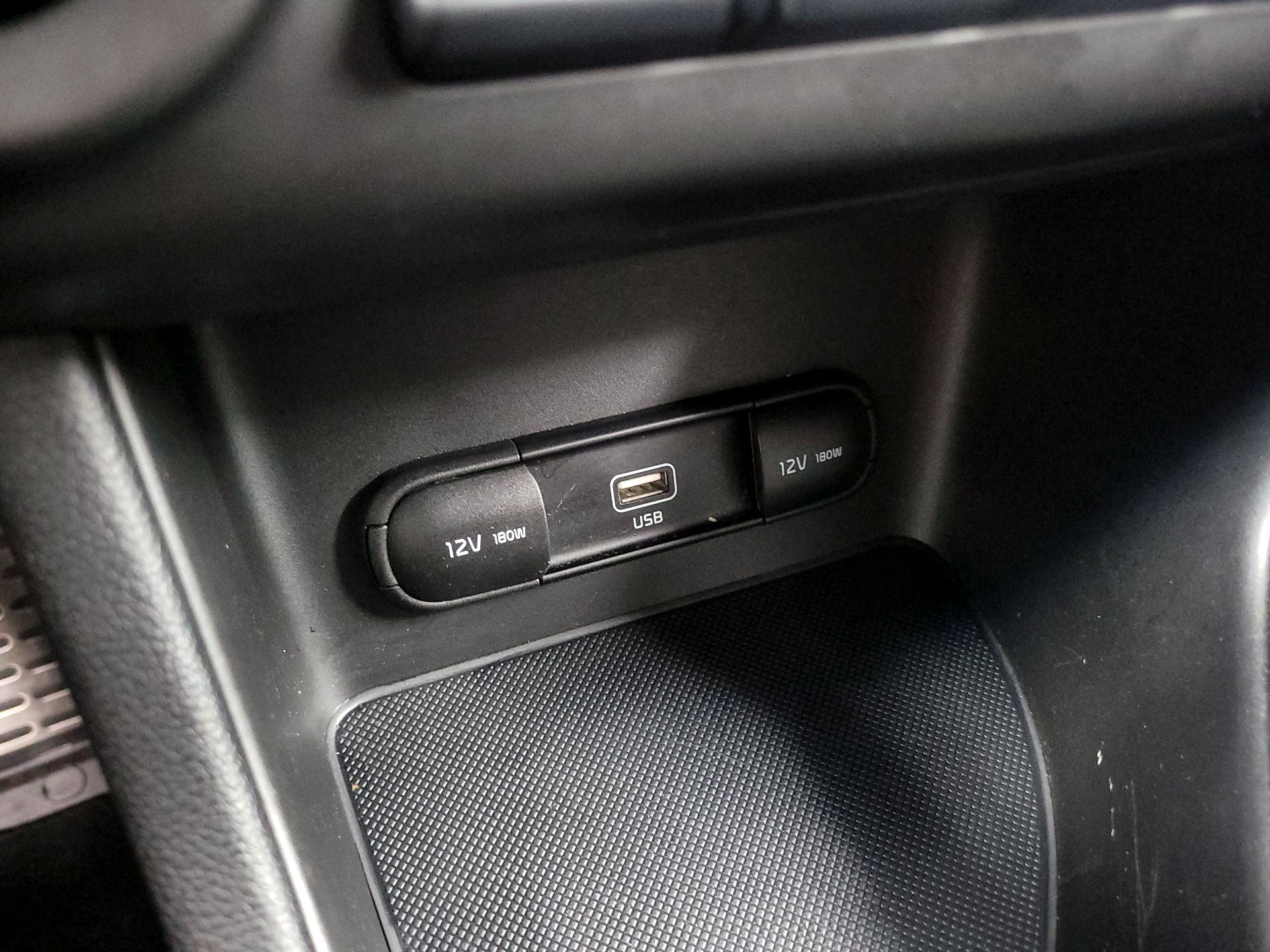 Thumbnail: 2020 Kia Sportage - 18