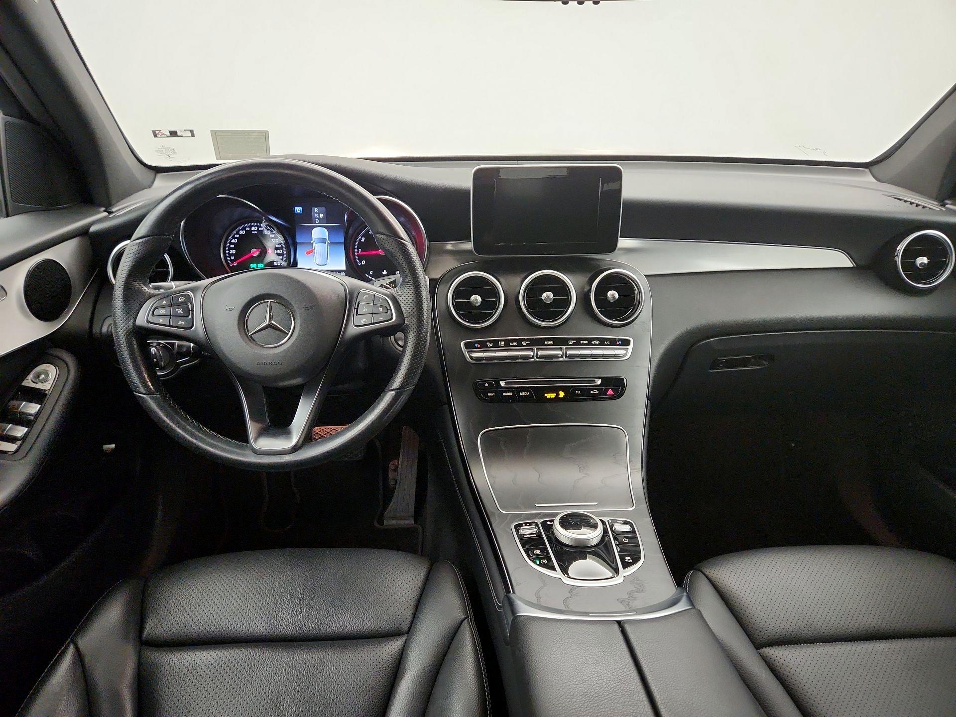 Thumbnail: 2019 Mercedes-Benz GLC - 9