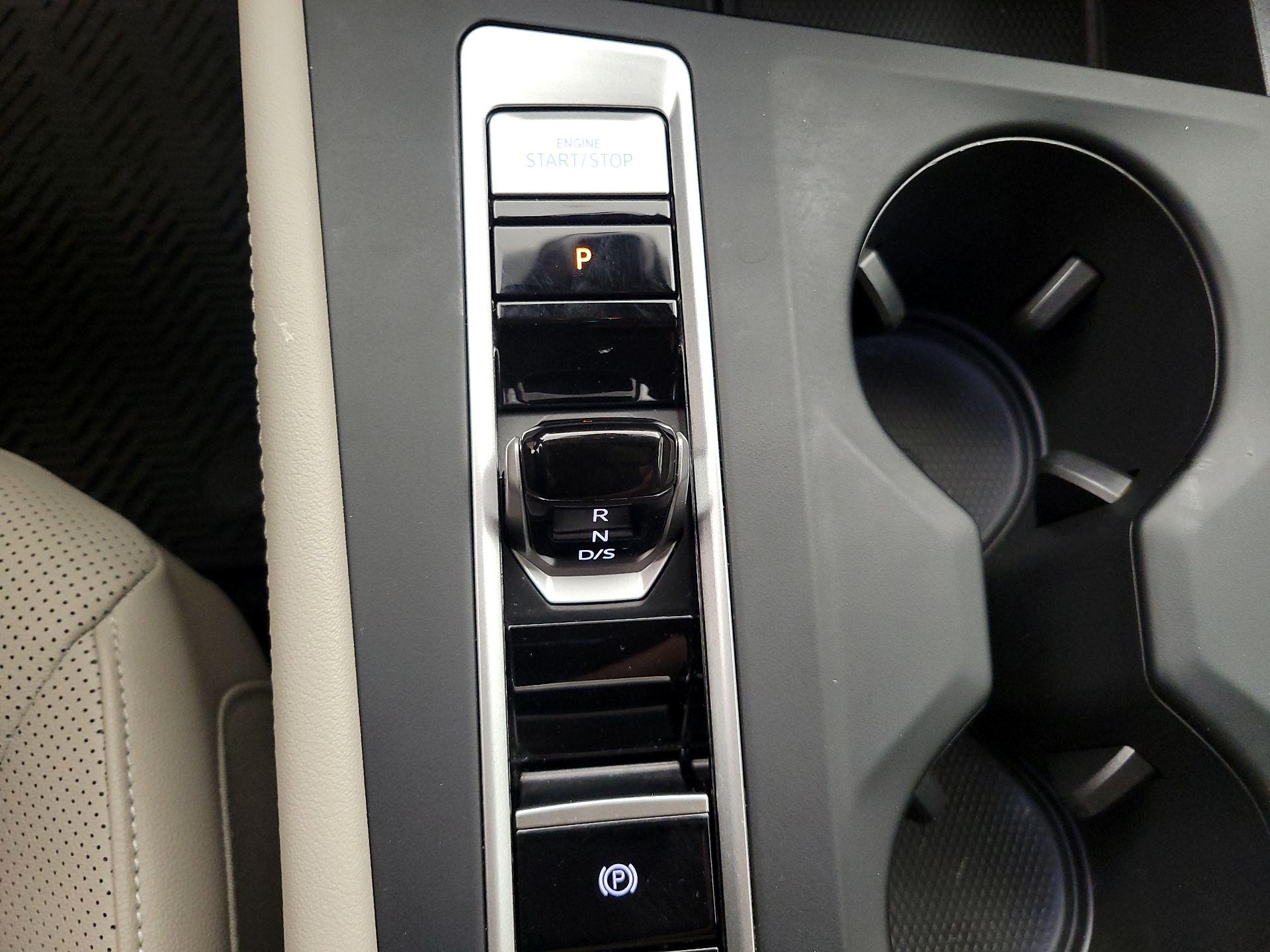 Thumbnail: 2024 Volkswagen Atlas - 17
