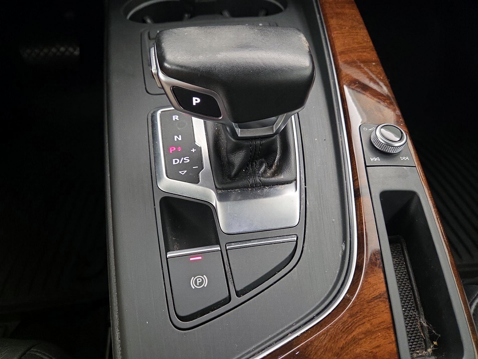 Thumbnail: 2018 Audi A4 - 17