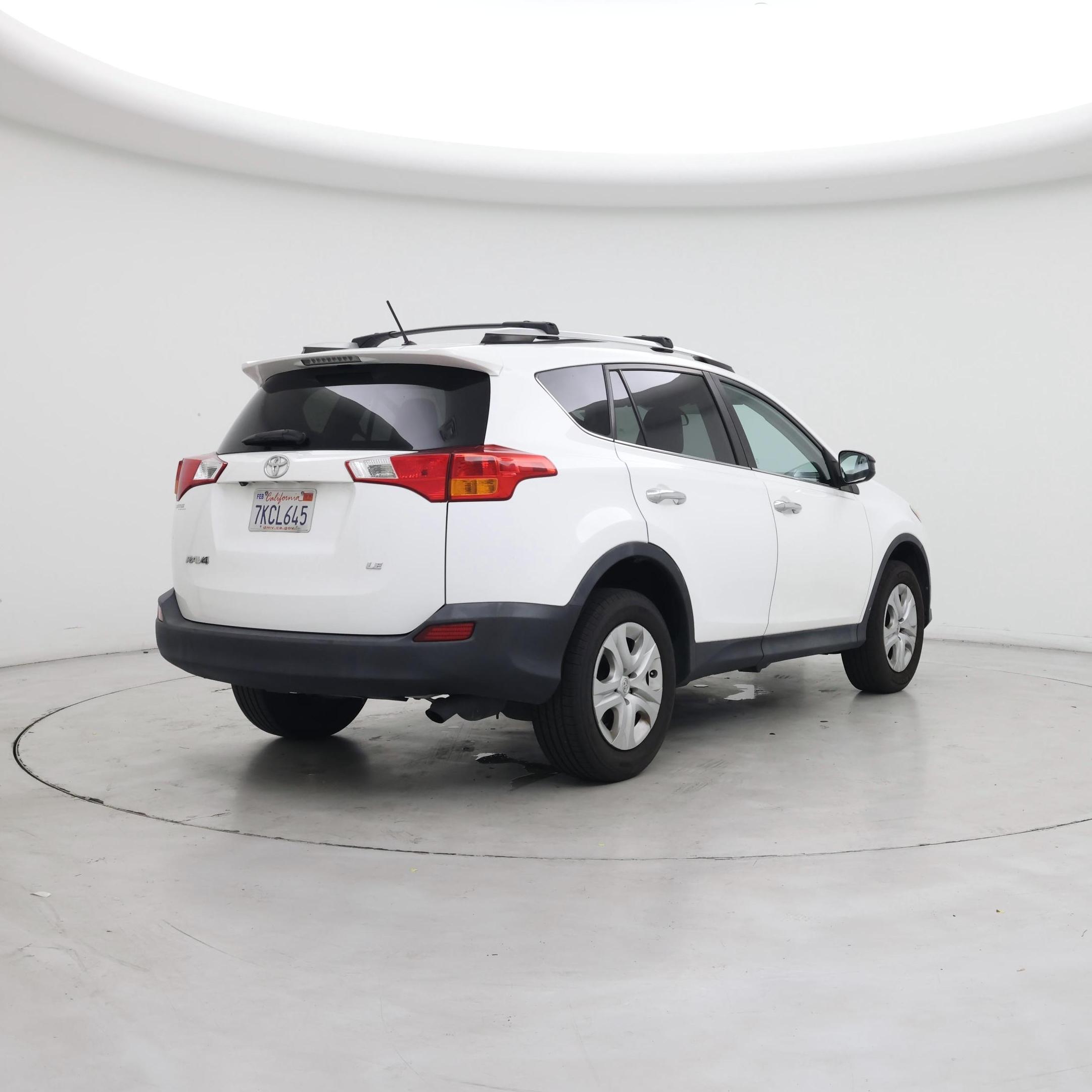 Thumbnail: 2015 Toyota RAV4 - 8