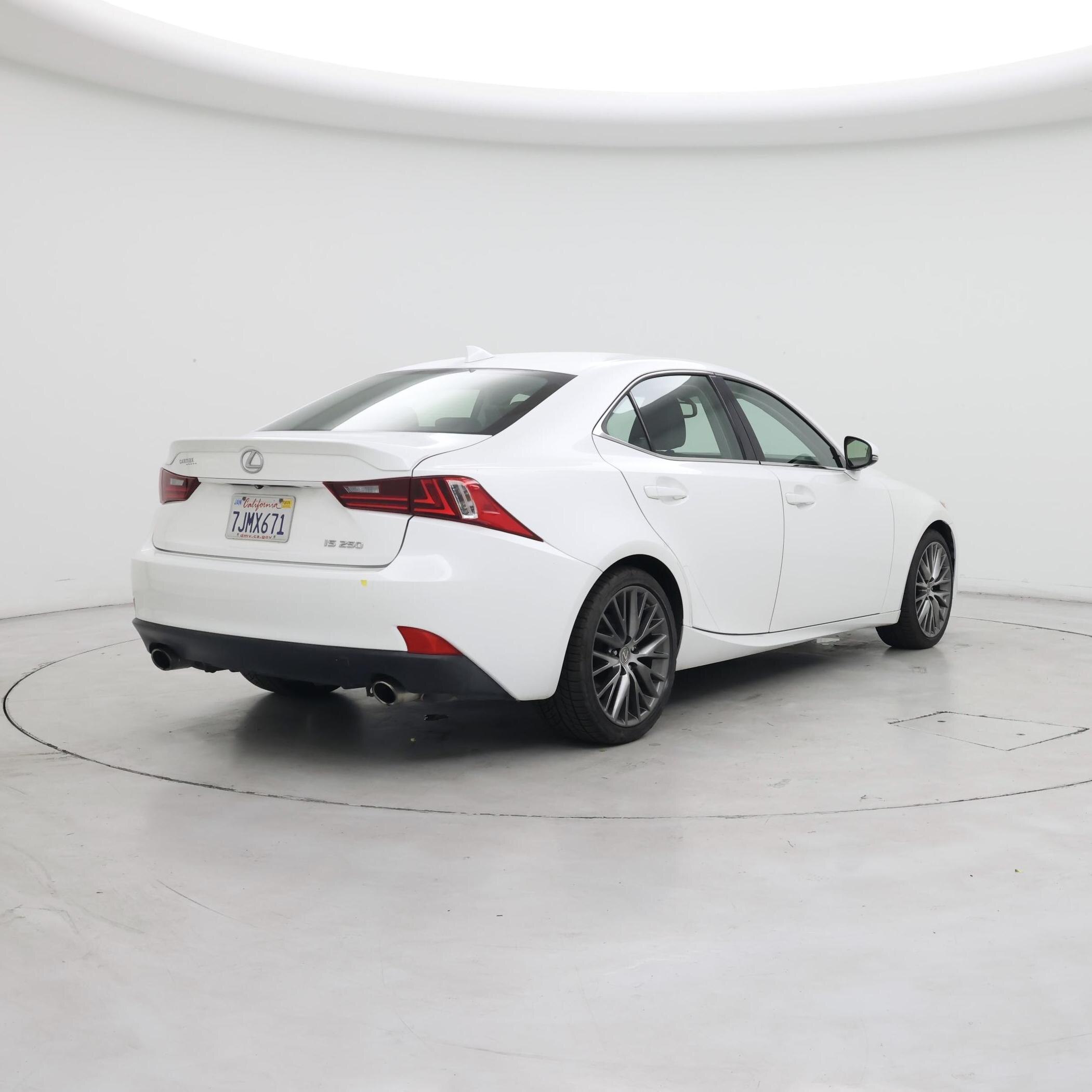 Thumbnail: 2015 Lexus IS - 8