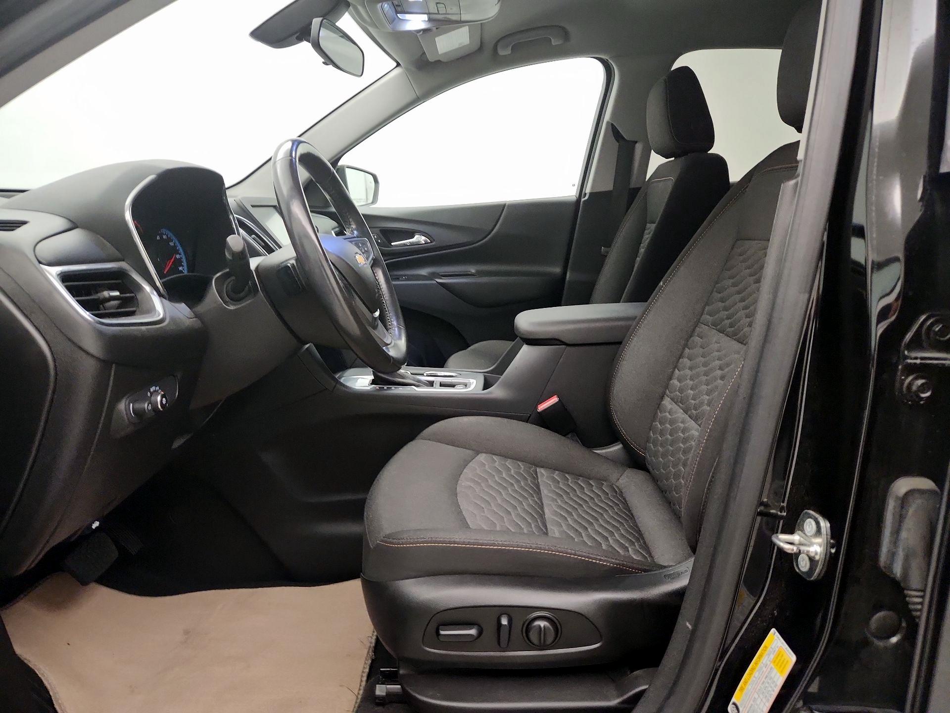 Thumbnail: 2018 Chevrolet Equinox - 11
