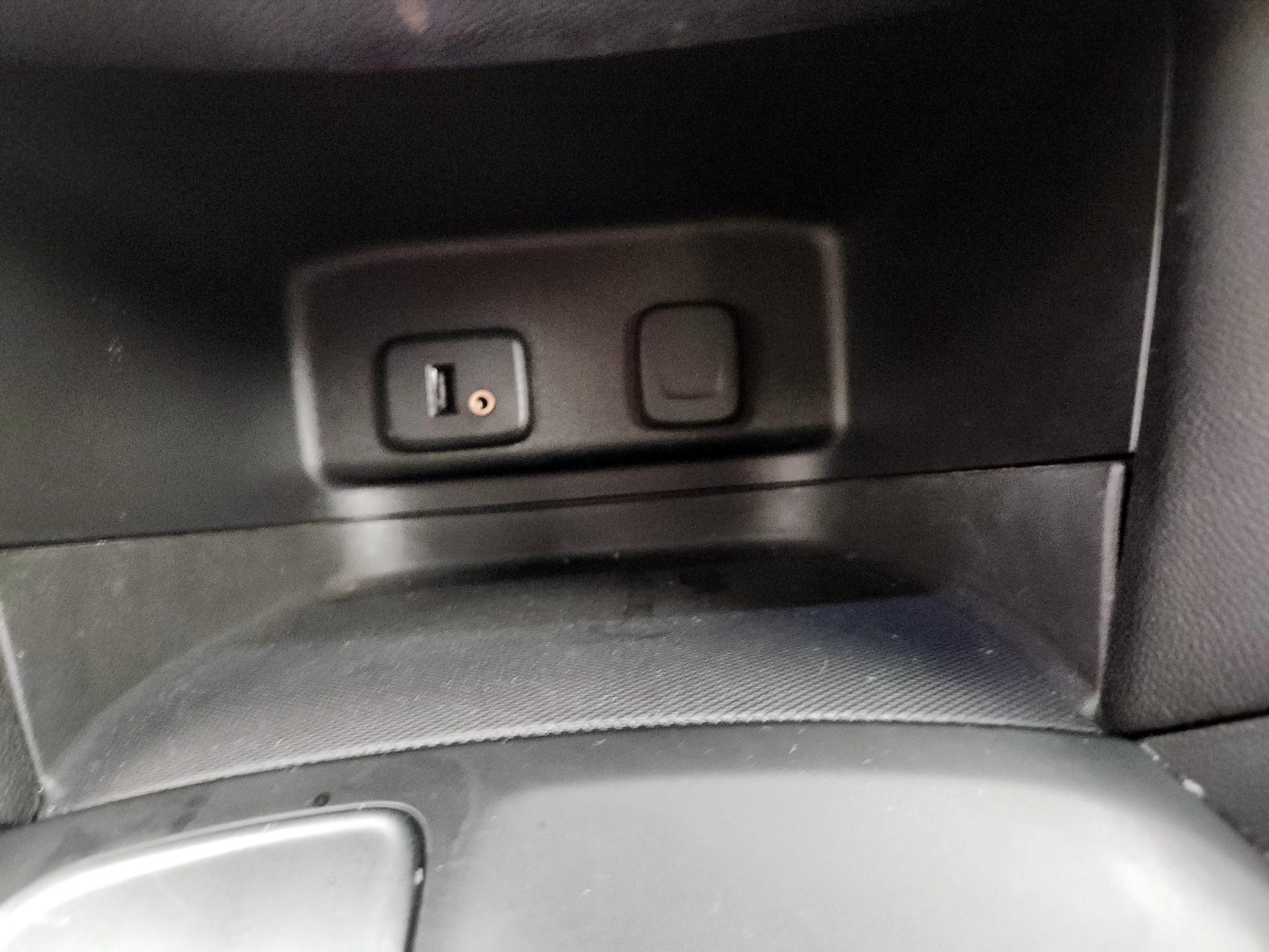 Thumbnail: 2018 Chevrolet Equinox - 18