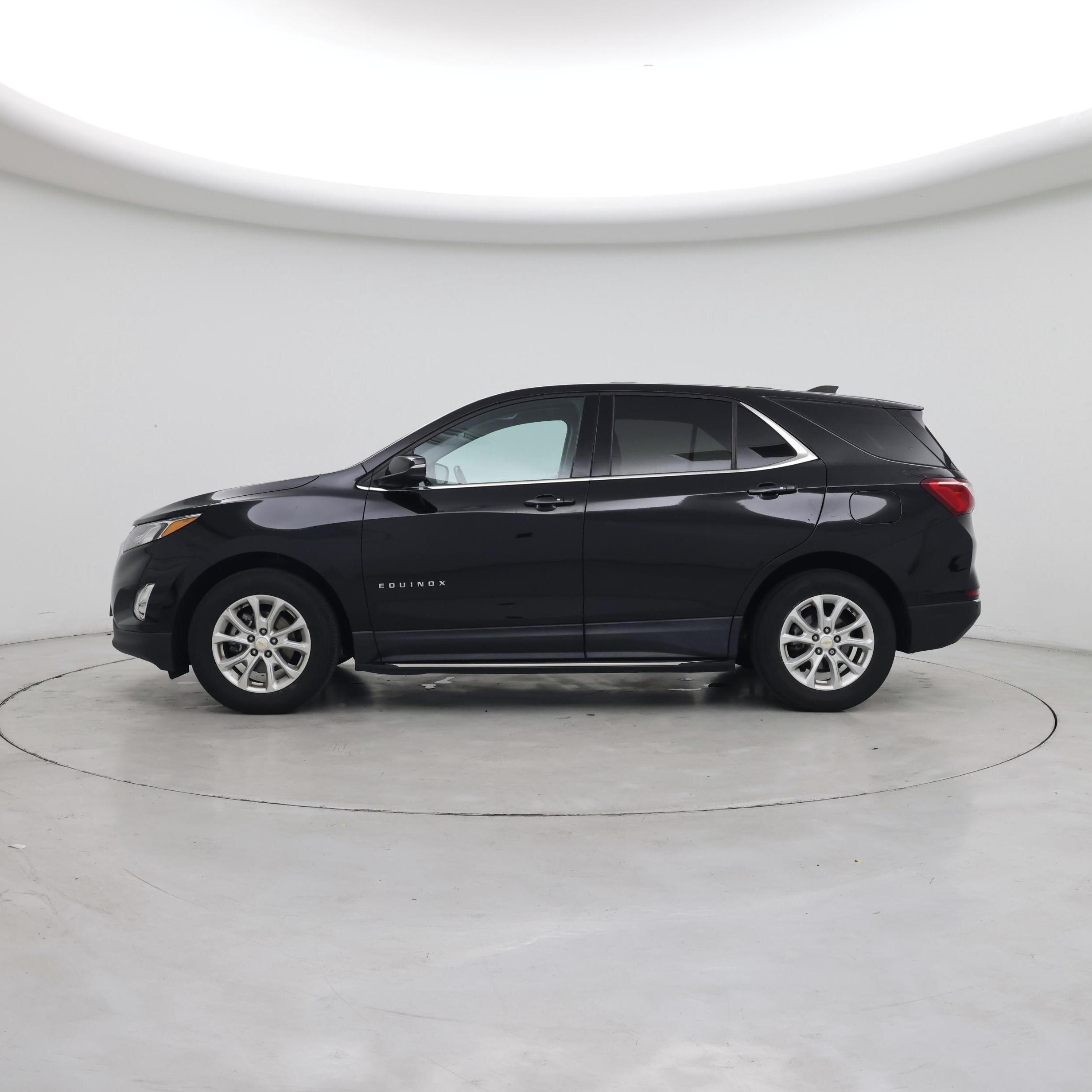 Thumbnail: 2018 Chevrolet Equinox - 3