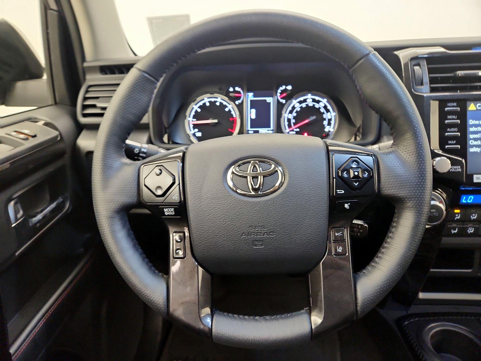 Thumbnail: 2023 Toyota 4Runner - 10