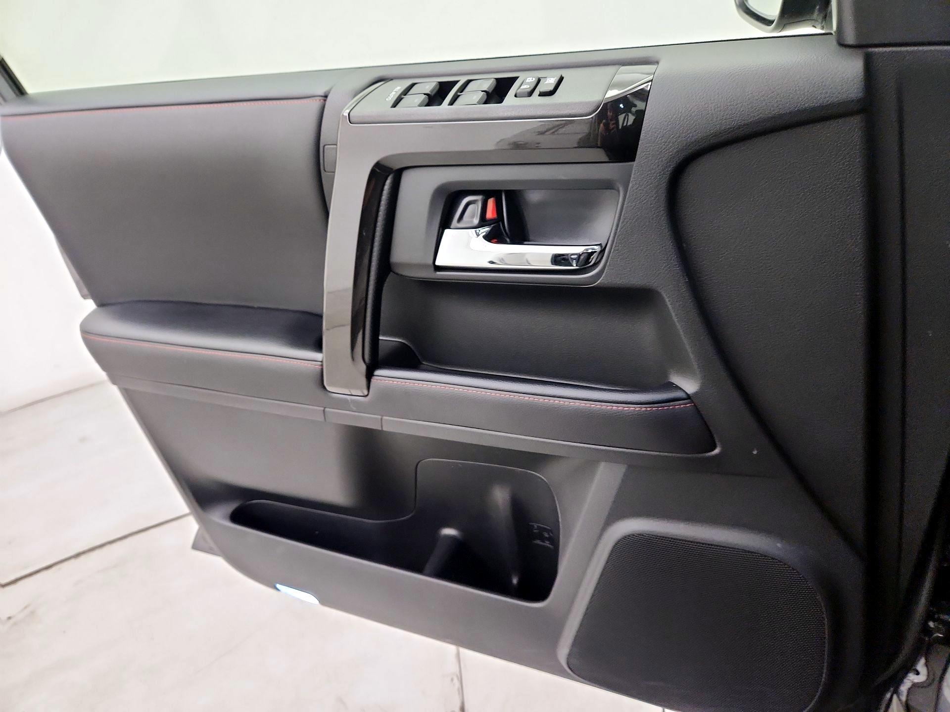 Thumbnail: 2023 Toyota 4Runner - 12