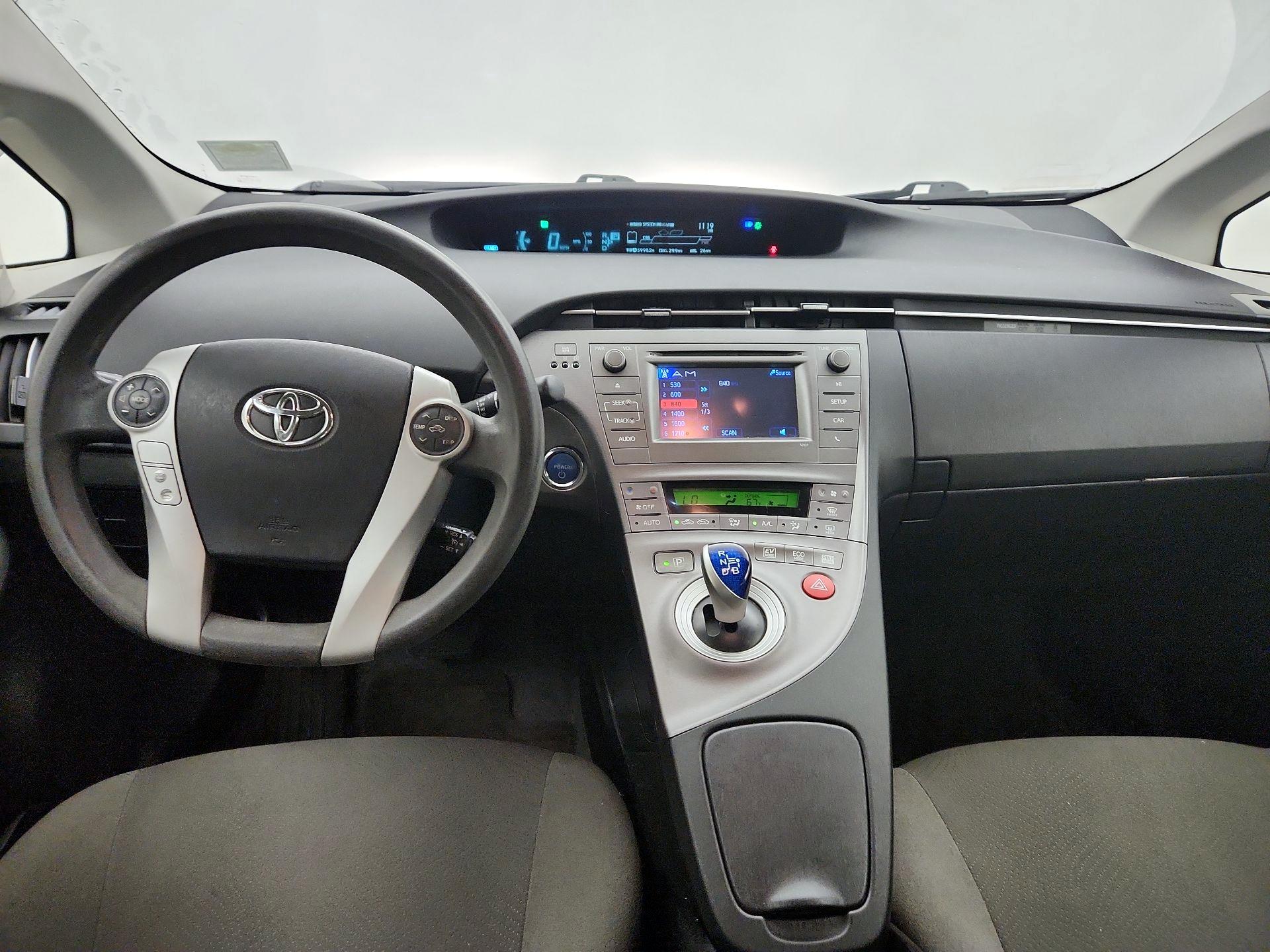 Thumbnail: 2014 Toyota Prius - 9
