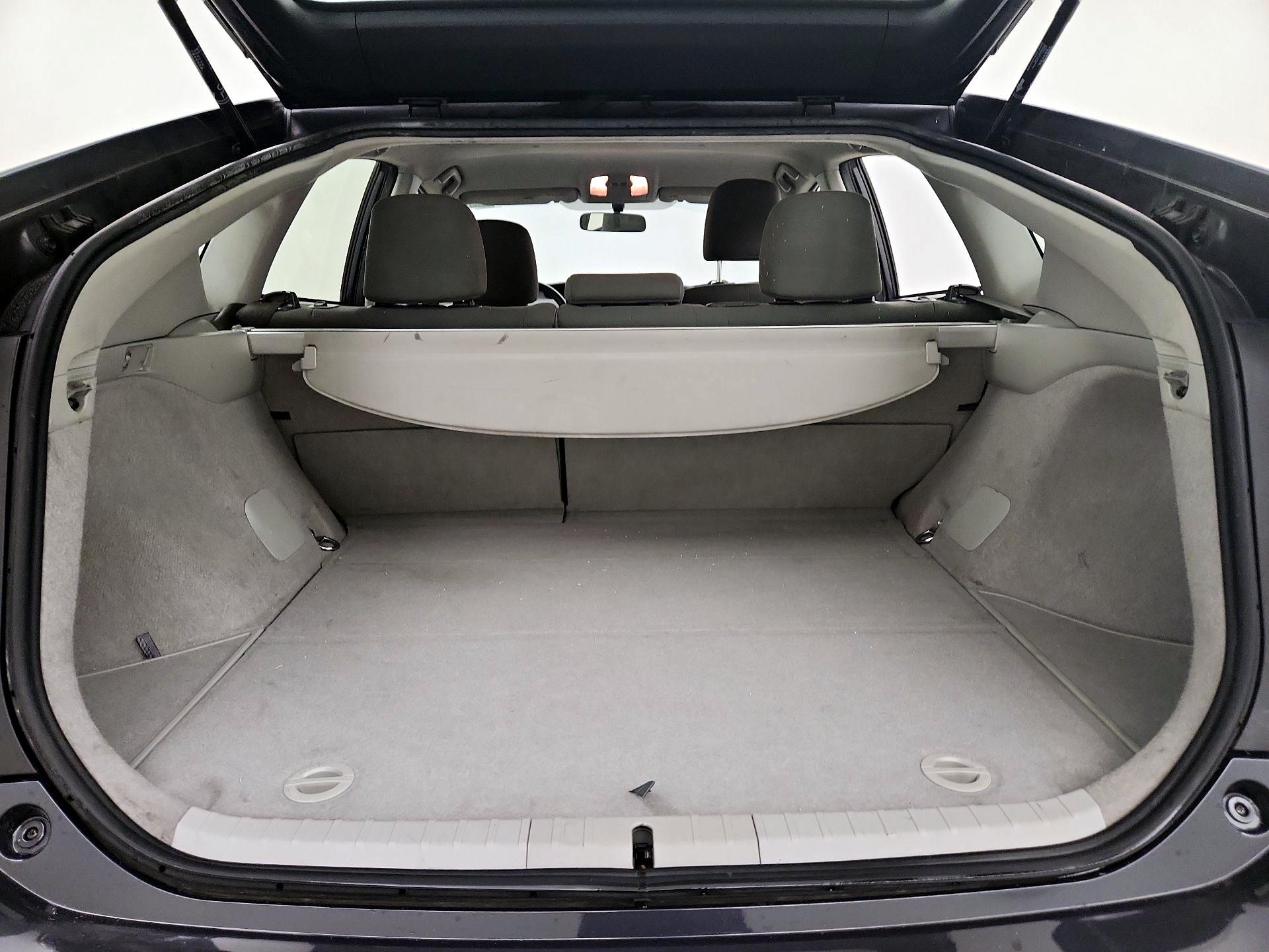 Thumbnail: 2014 Toyota Prius - 20