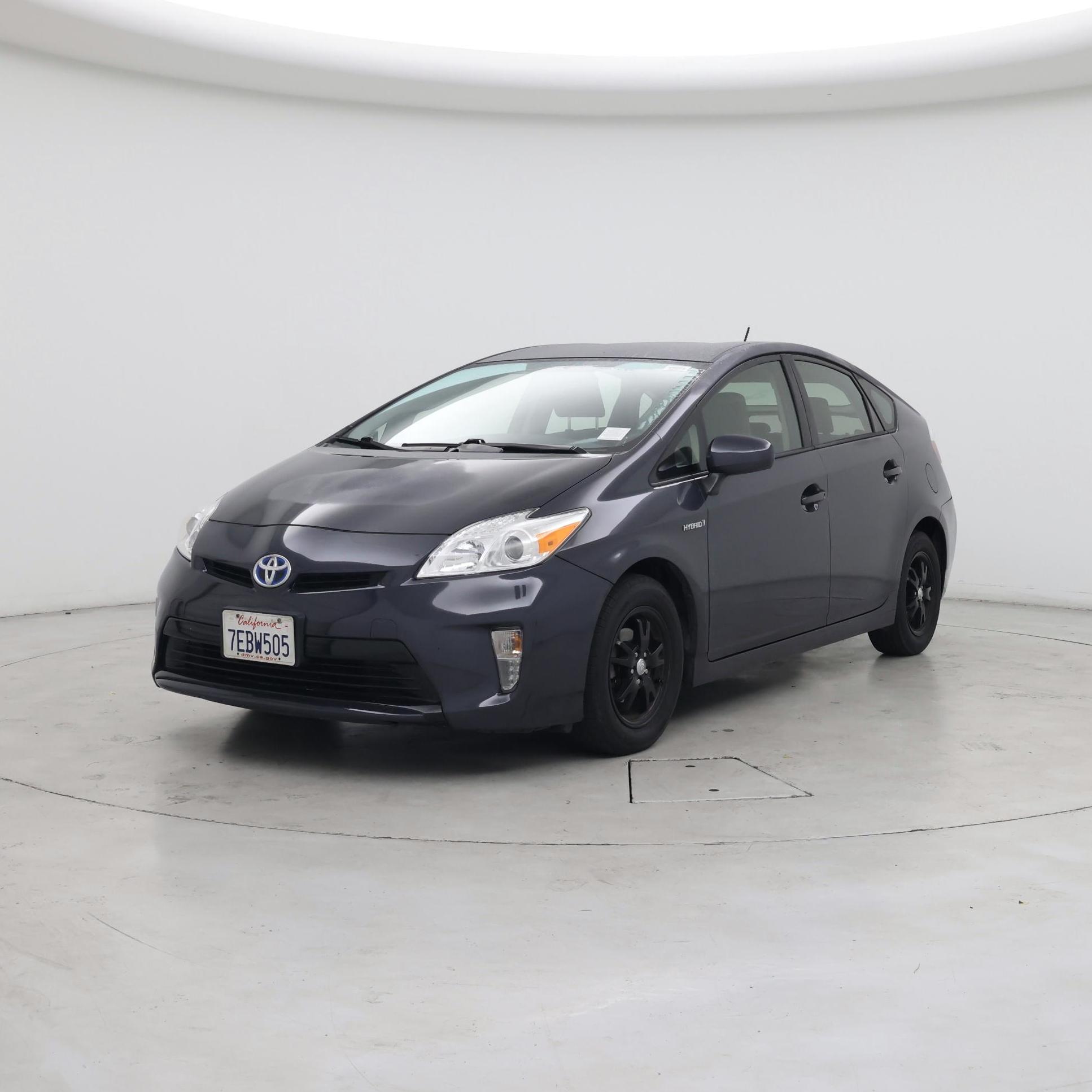 Thumbnail: 2014 Toyota Prius - 4