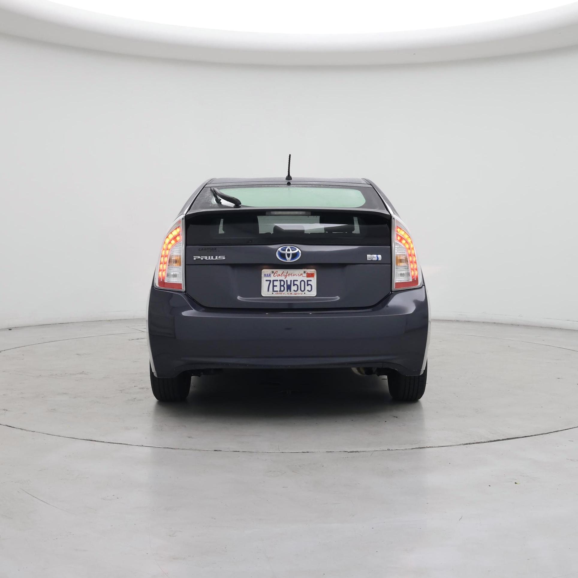 Thumbnail: 2014 Toyota Prius - 6