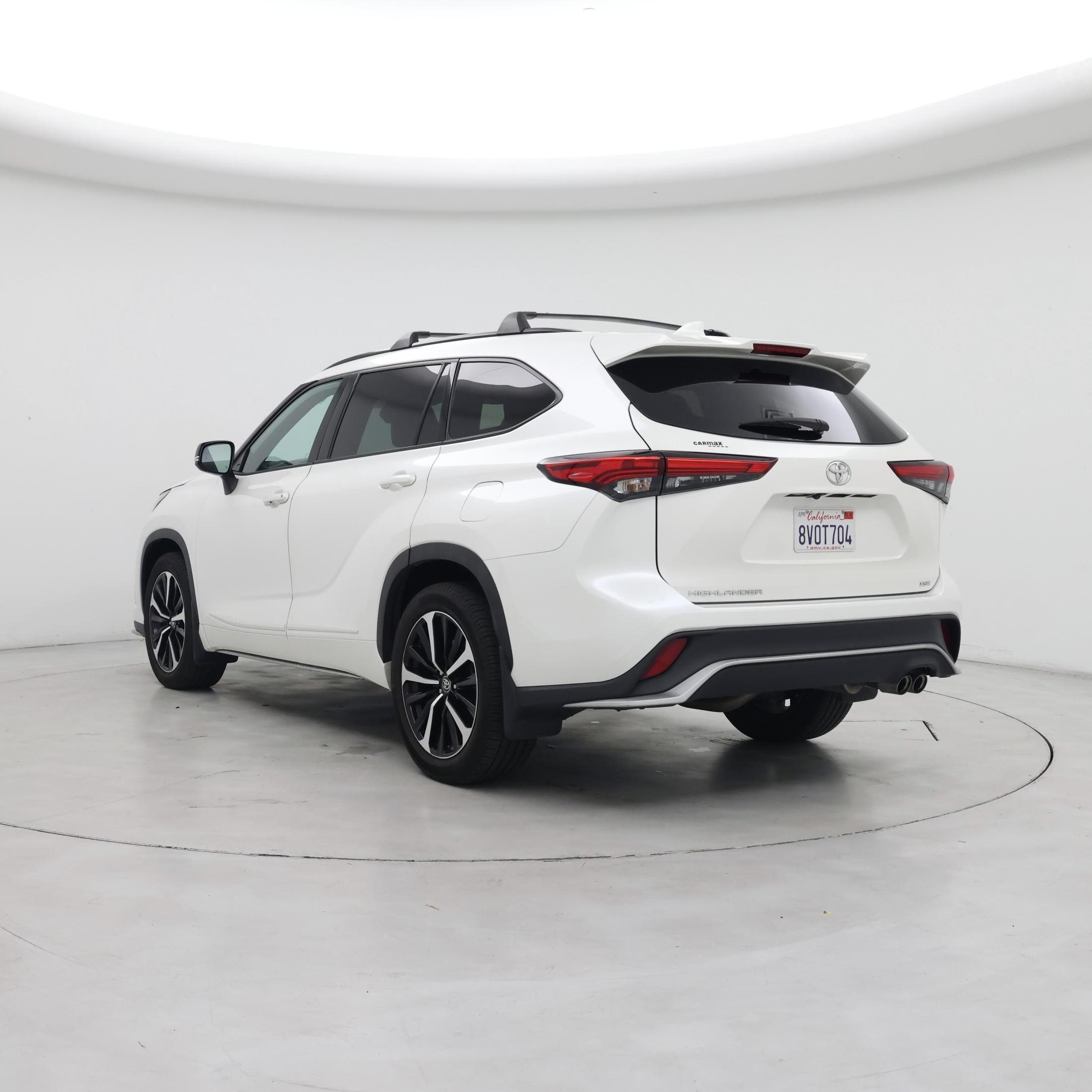 Thumbnail: 2021 Toyota Highlander - 2