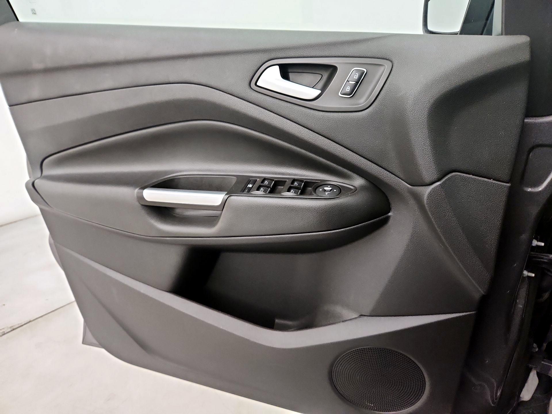 Thumbnail: 2014 Ford C-Max - 12