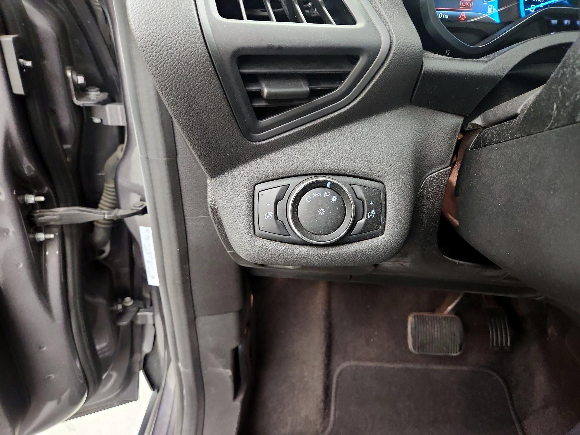 Thumbnail: 2014 Ford C-Max - 13