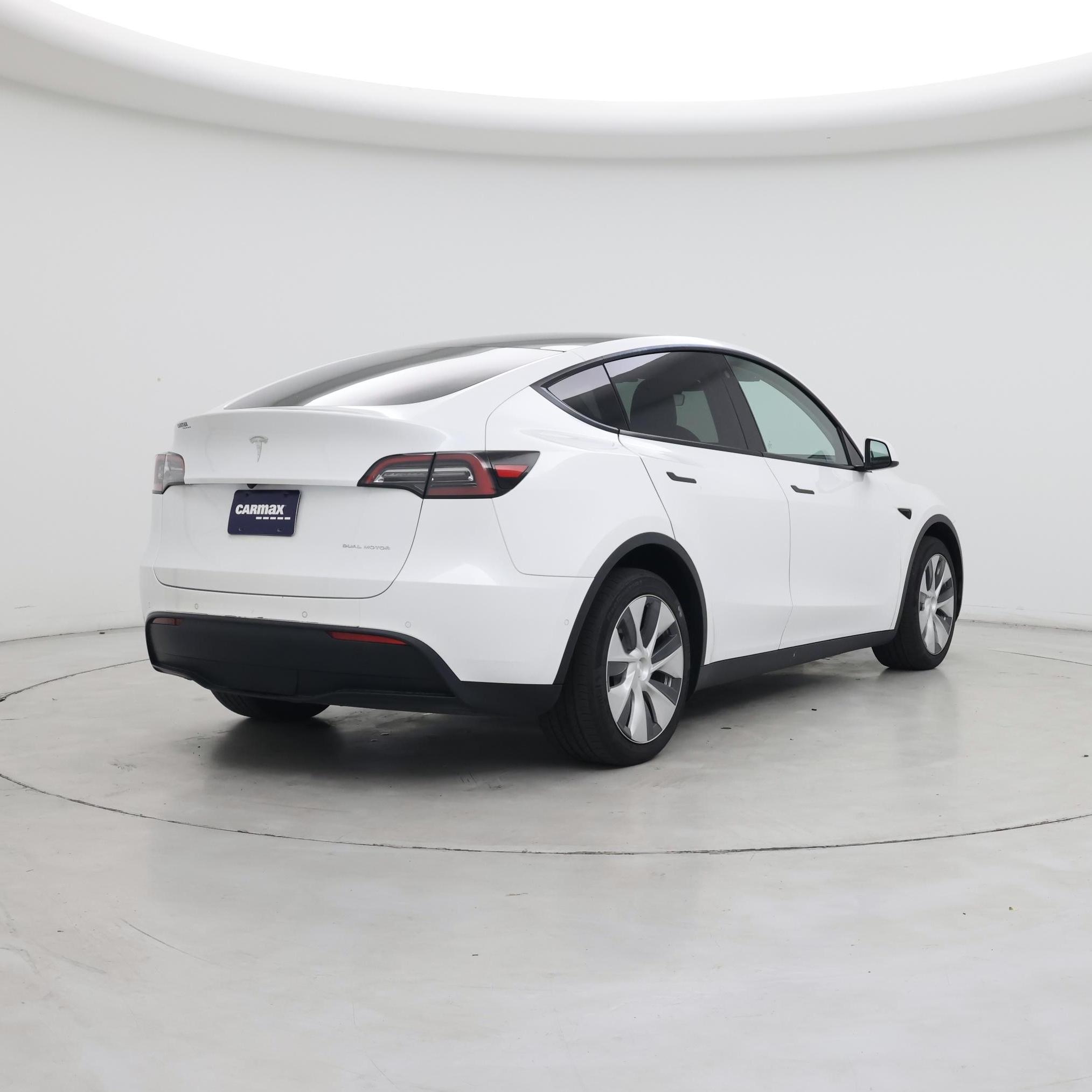 Thumbnail: 2022 Tesla Model Y - 8