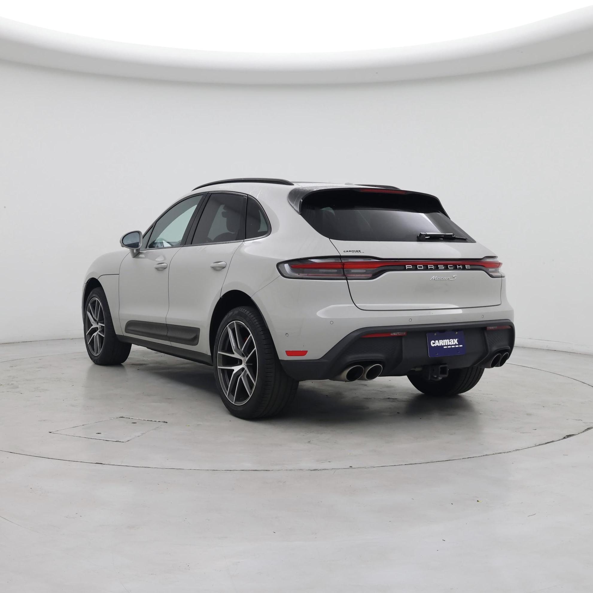 Thumbnail: 2022 Porsche Macan - 2