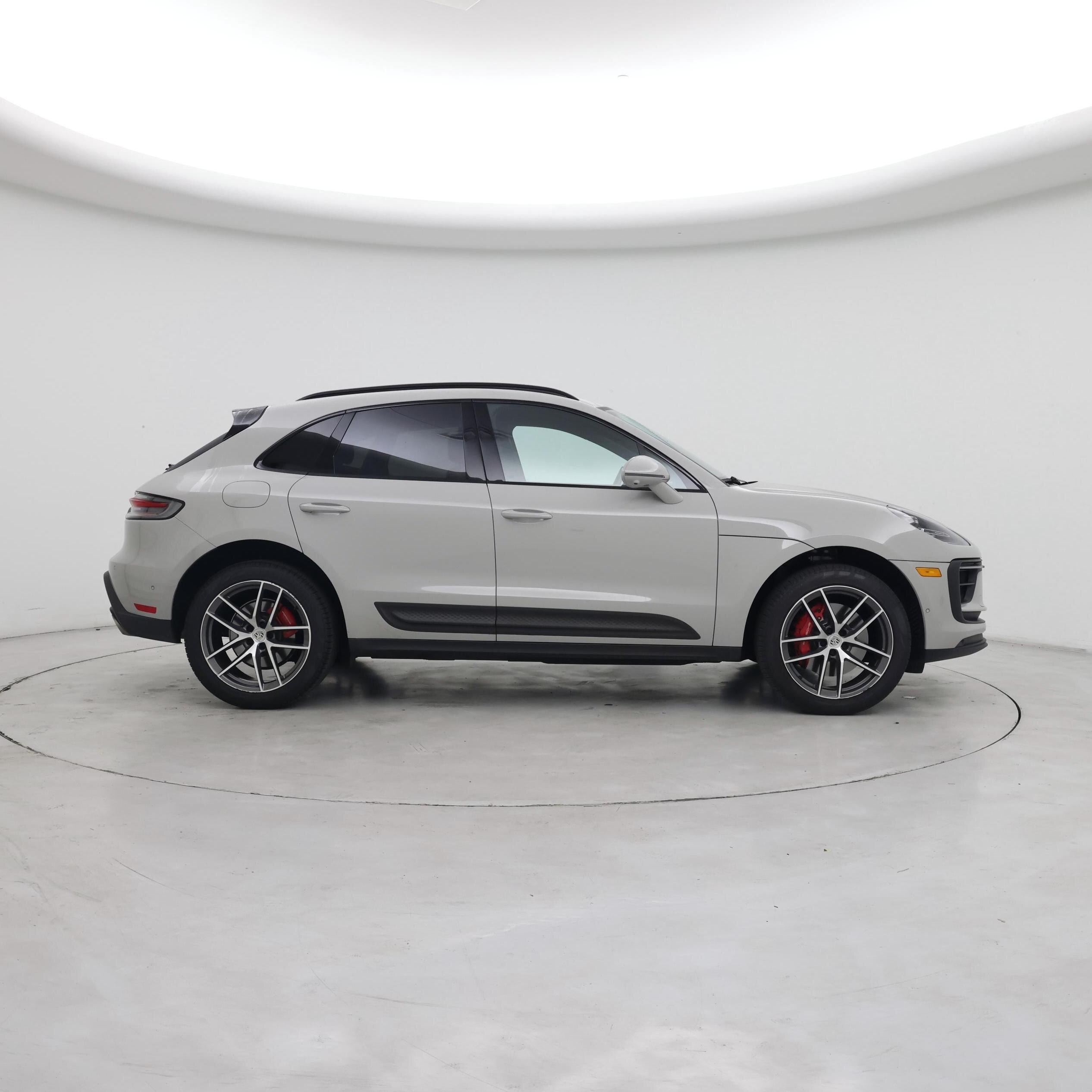 Thumbnail: 2022 Porsche Macan - 7