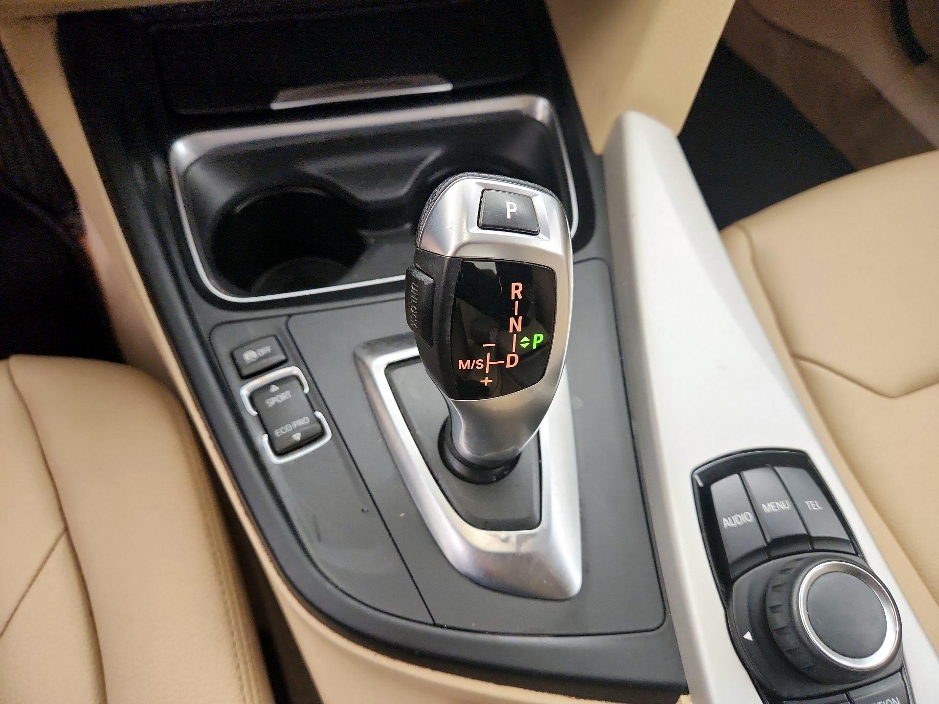 Thumbnail: 2015 BMW 3 Series - 16