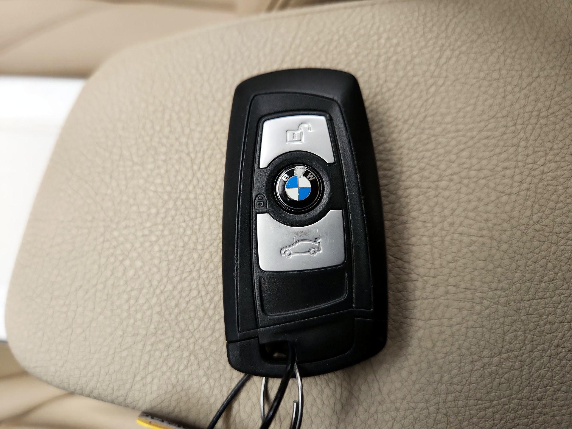 Thumbnail: 2015 BMW 3 Series - 20