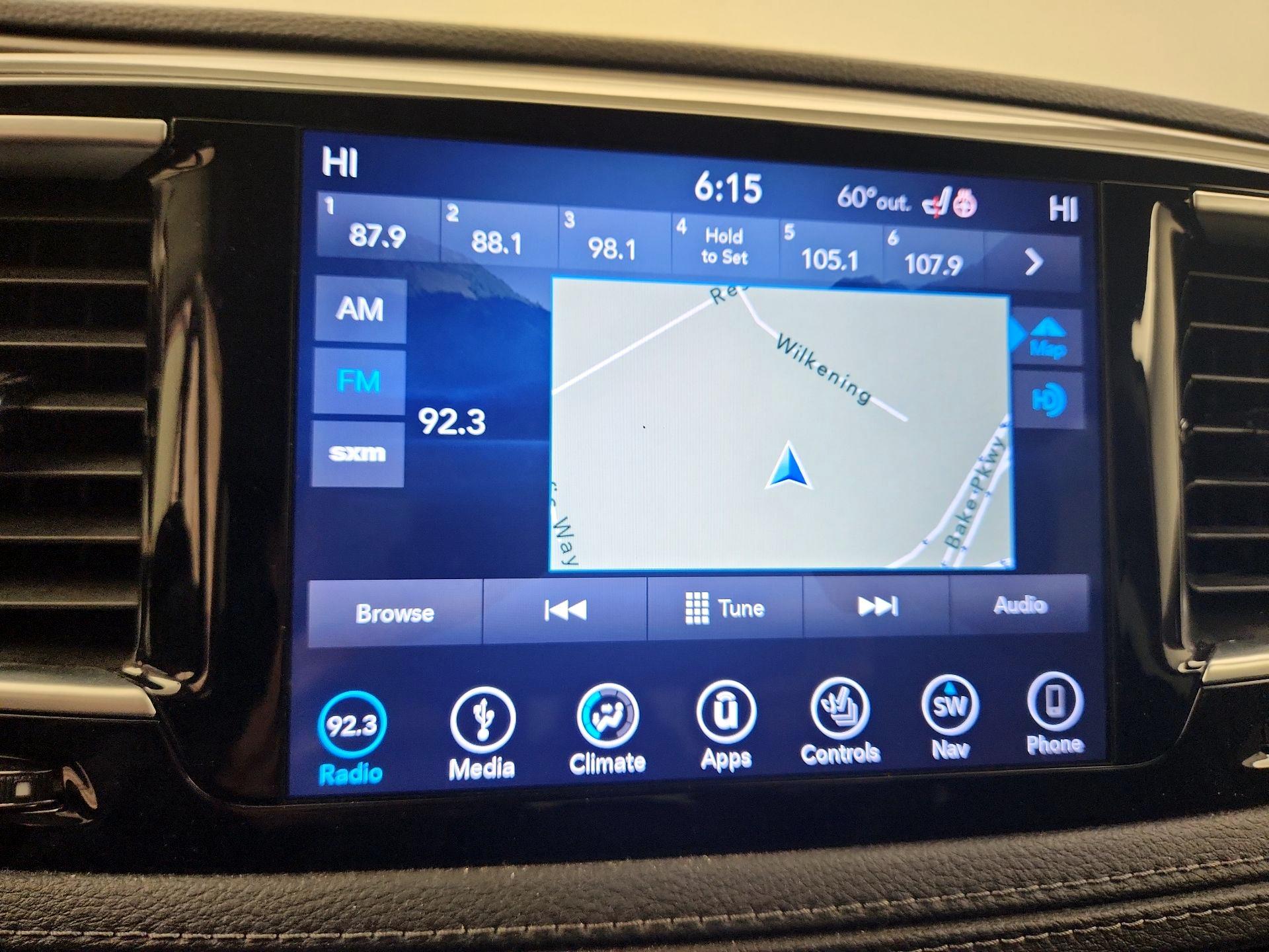 Thumbnail: 2018 Chrysler Pacifica - 16