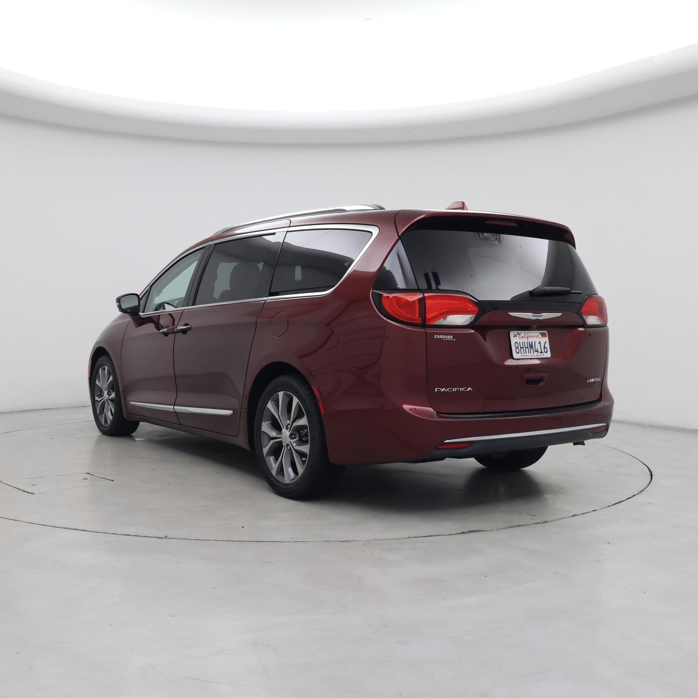 Thumbnail: 2018 Chrysler Pacifica - 2