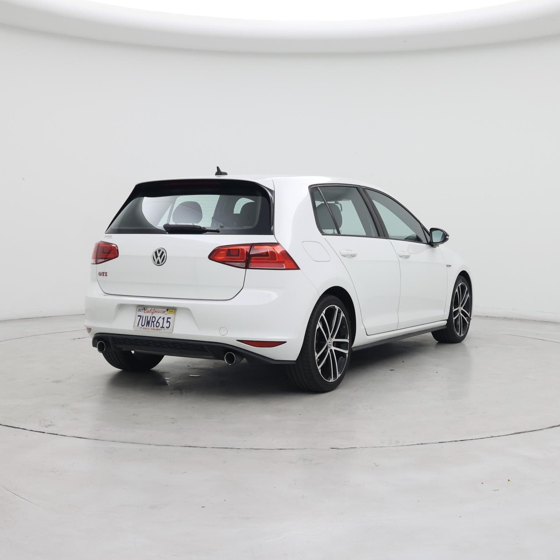 Thumbnail: 2017 Volkswagen Golf - 8