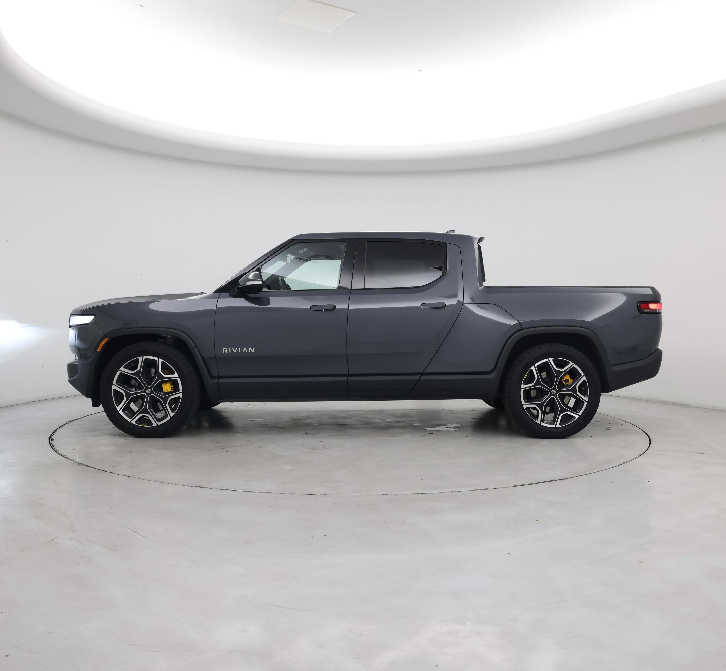 Thumbnail: 2022 Rivian R1T - 3