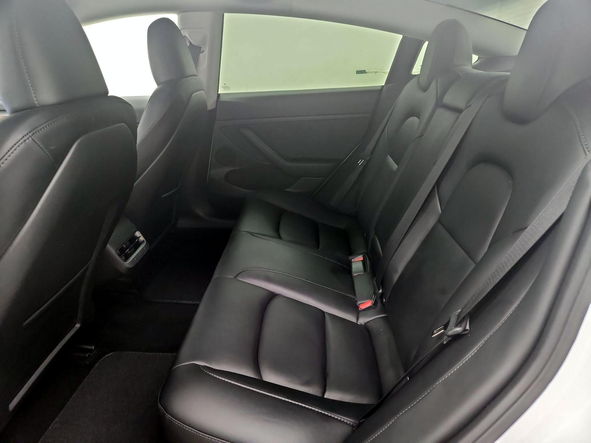 Thumbnail: 2023 Tesla Model 3 - 18
