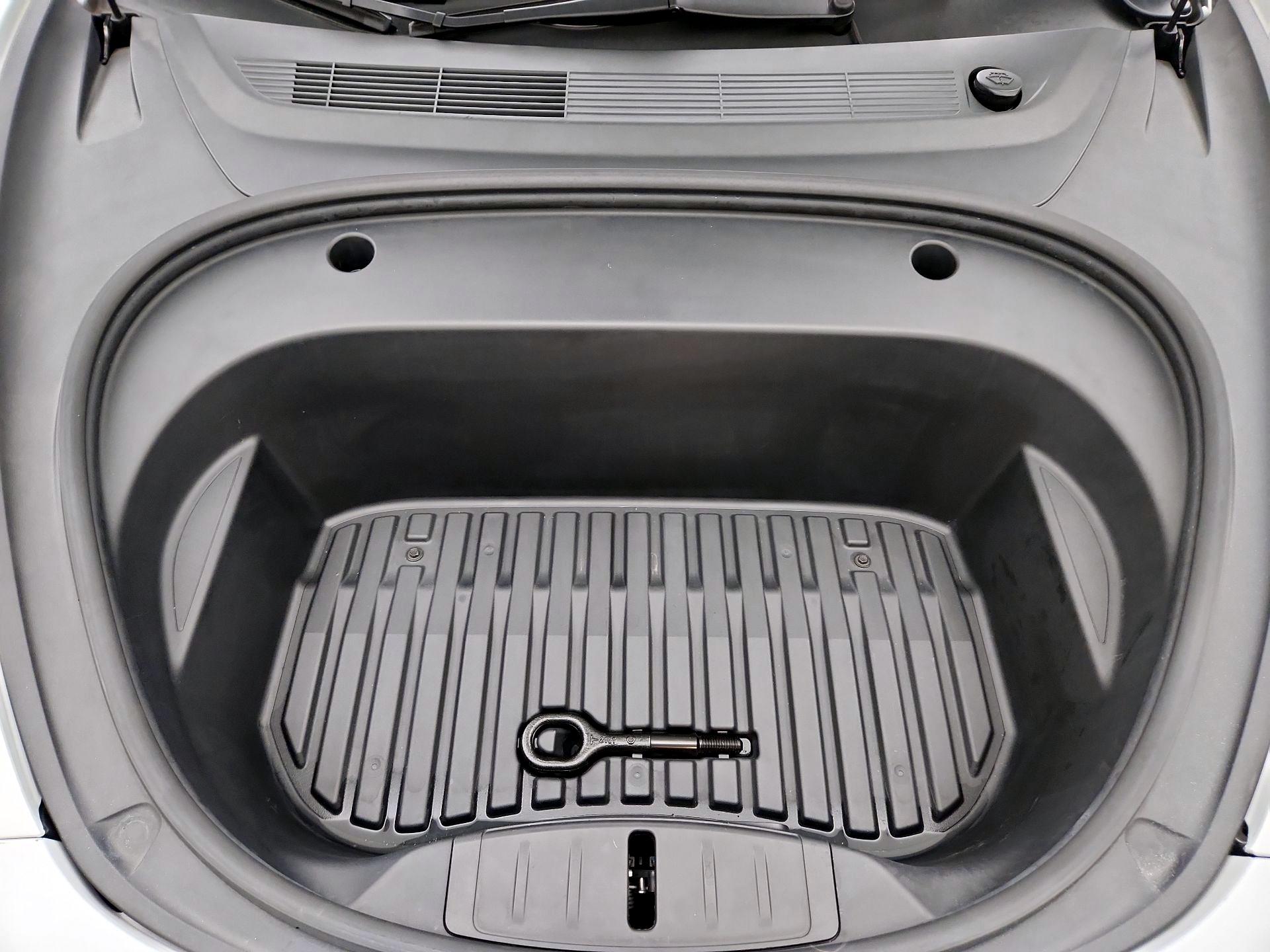 Thumbnail: 2022 Tesla Model 3 - 20