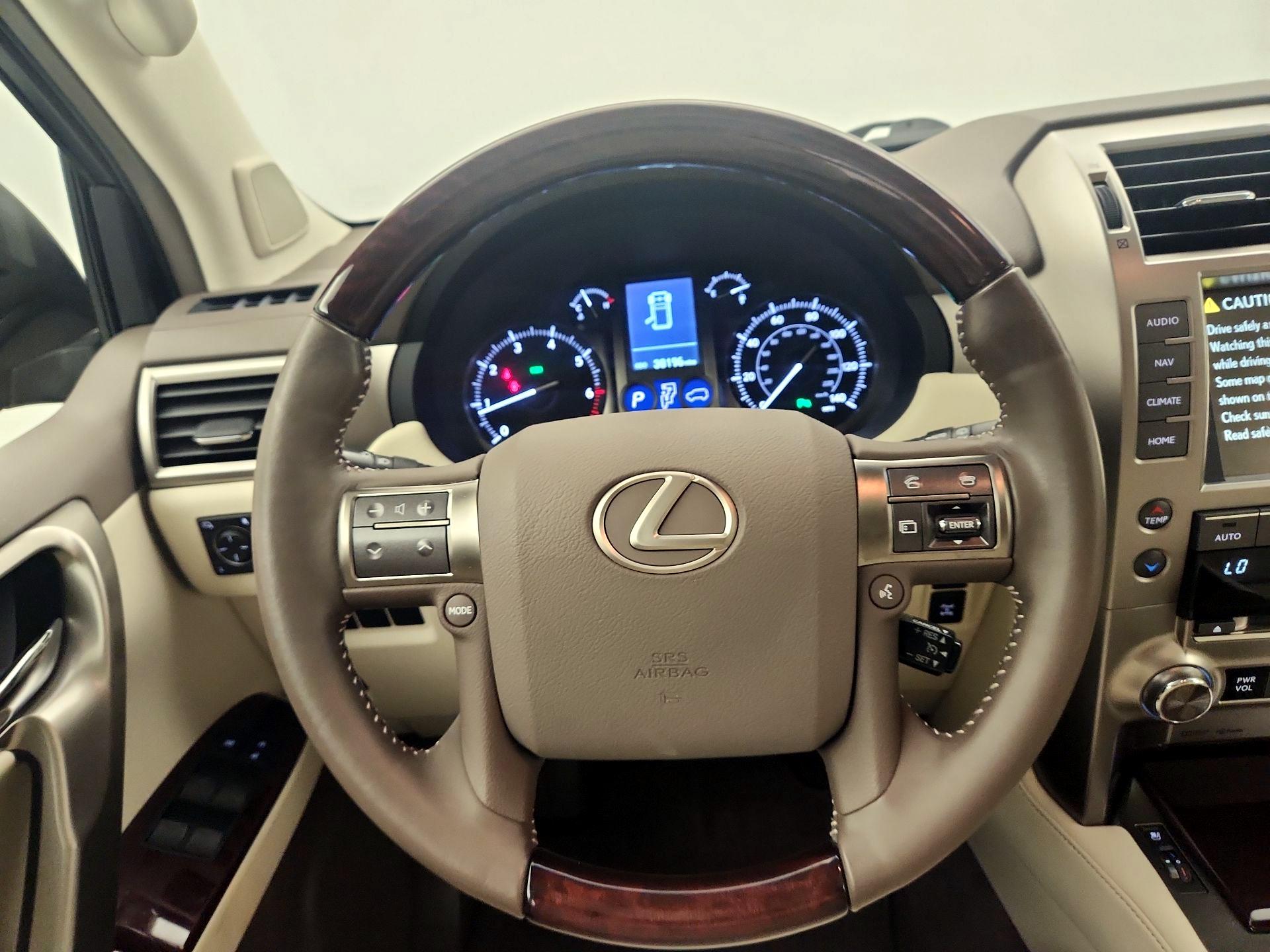 Thumbnail: 2018 Lexus GX - 10