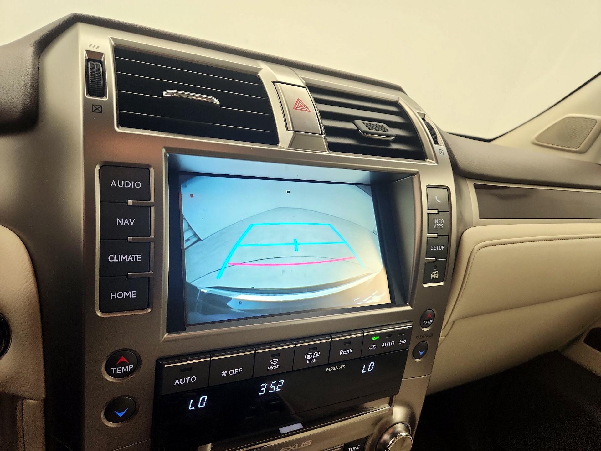 Thumbnail: 2018 Lexus GX - 15