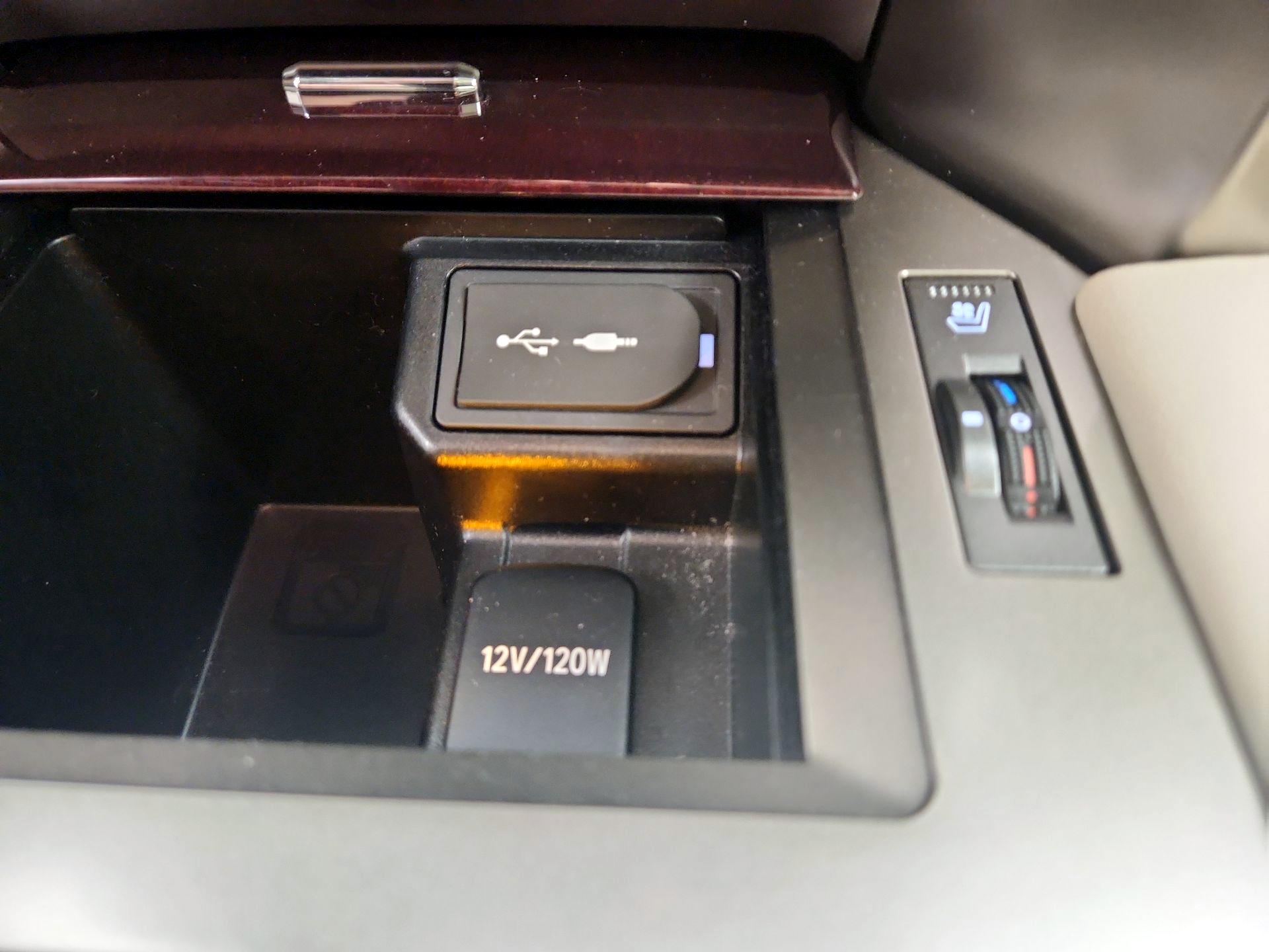 Thumbnail: 2018 Lexus GX - 19