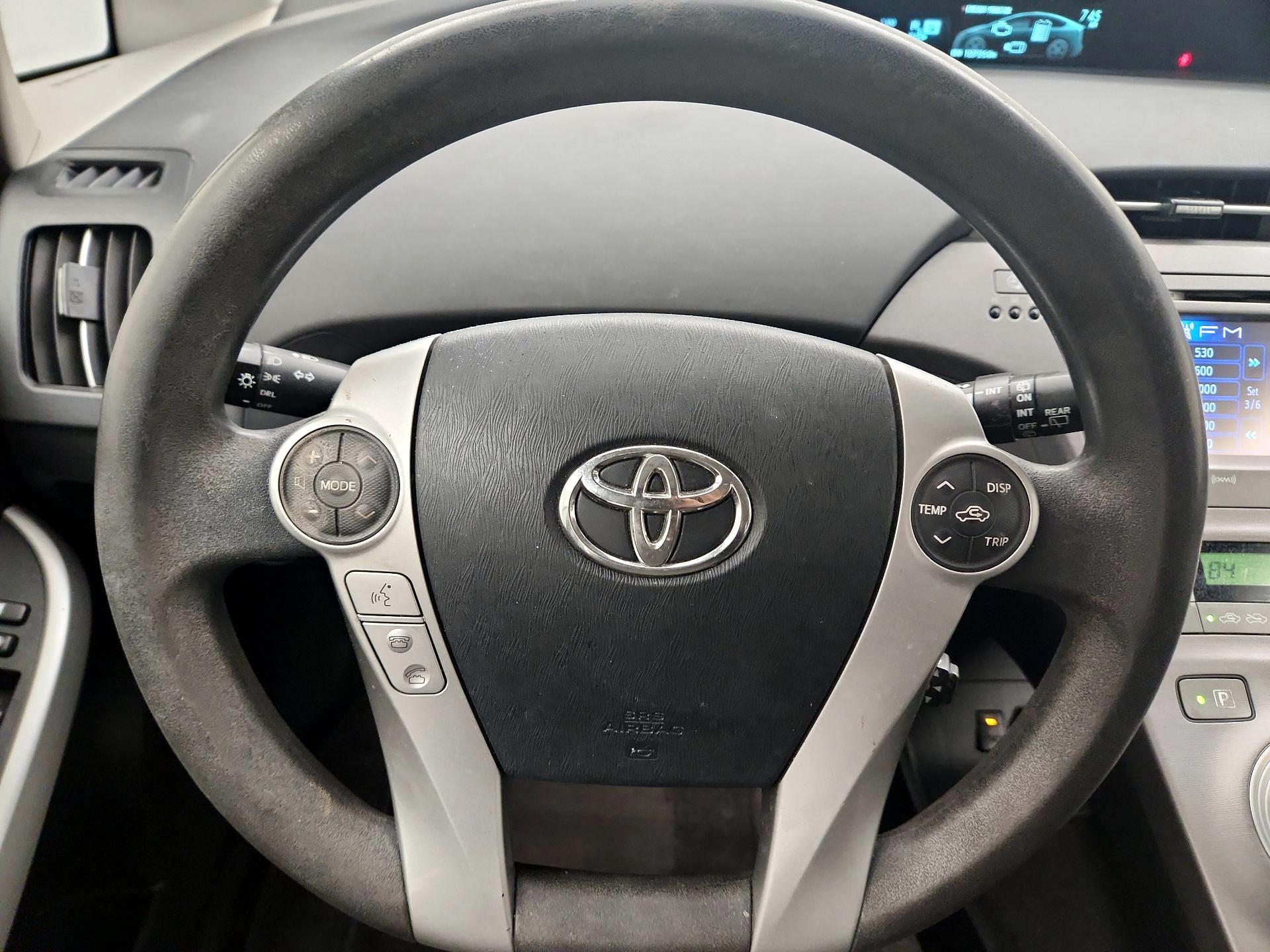 Thumbnail: 2014 Toyota Prius - 10