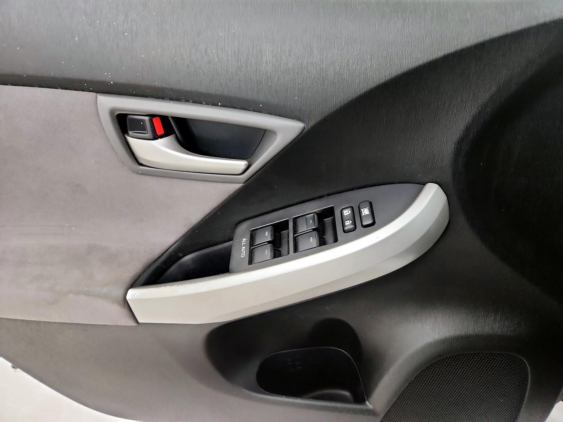 Thumbnail: 2014 Toyota Prius - 12