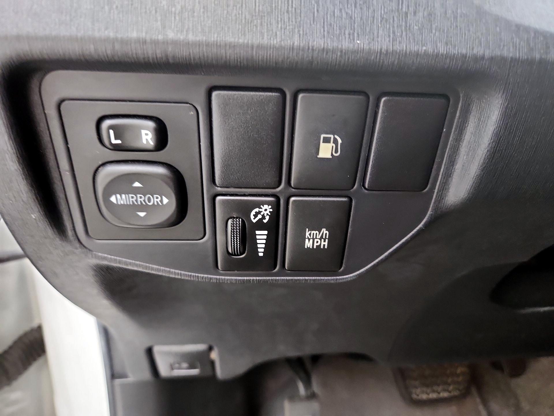 Thumbnail: 2014 Toyota Prius - 13