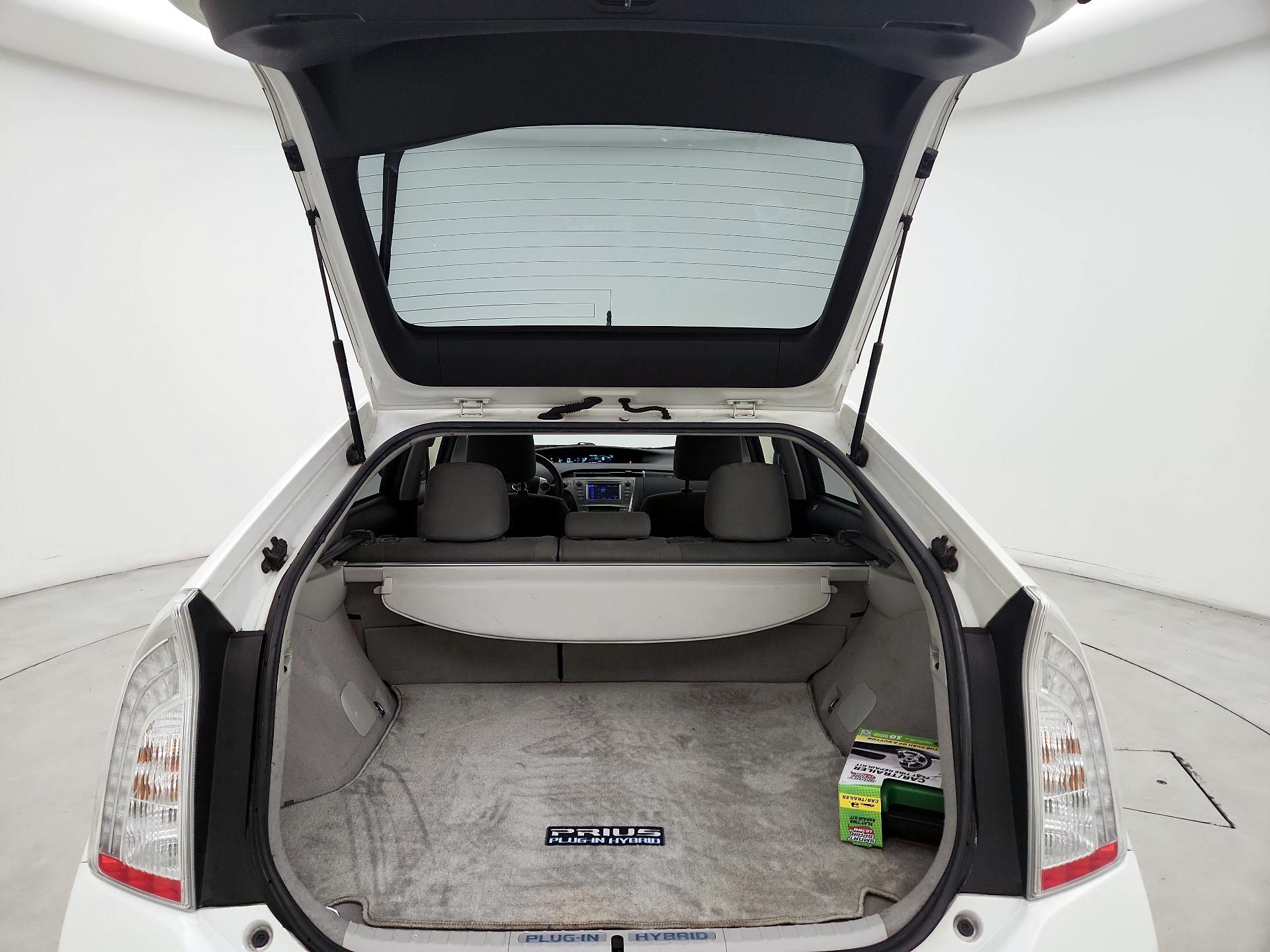Thumbnail: 2014 Toyota Prius - 20