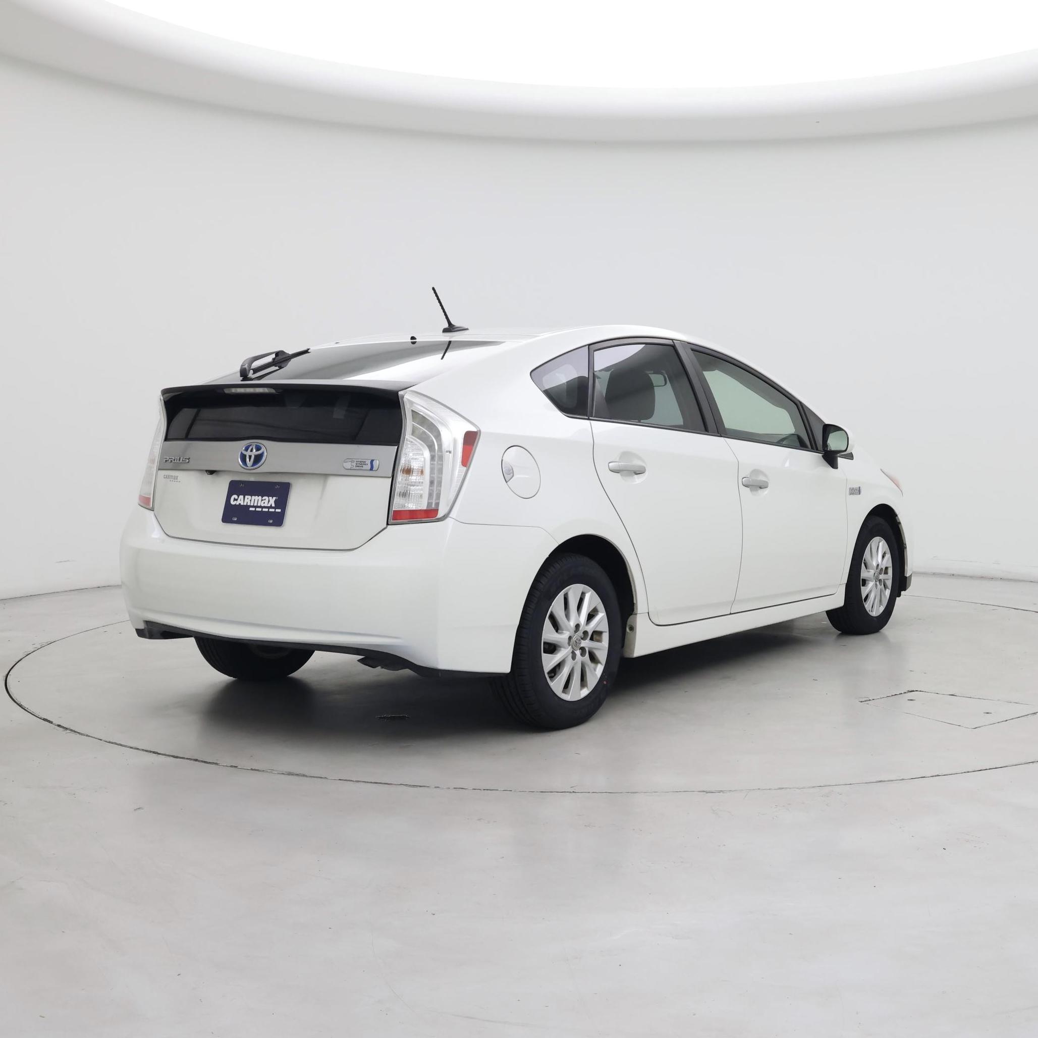 Thumbnail: 2014 Toyota Prius - 8