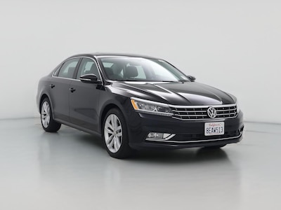 Black 2018 Volkswagen Passat SE w/Tech
