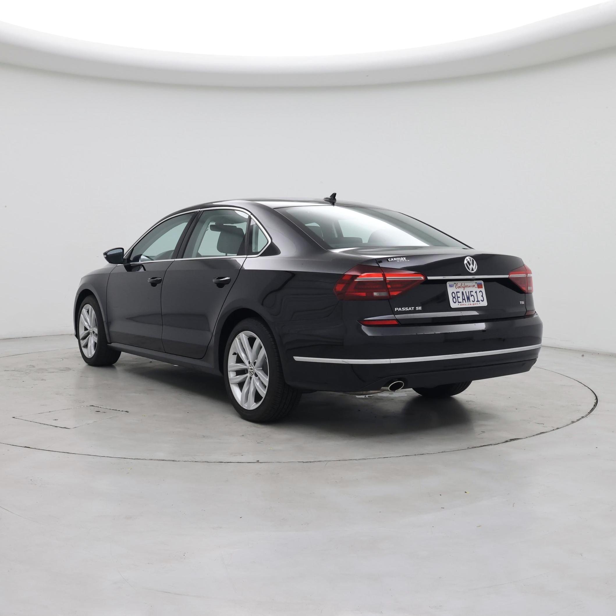 Thumbnail: 2018 Volkswagen Passat - 2